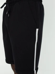 Шорты Trendyol модель TMNSS20SR0170/Koyu Lacivert Фото