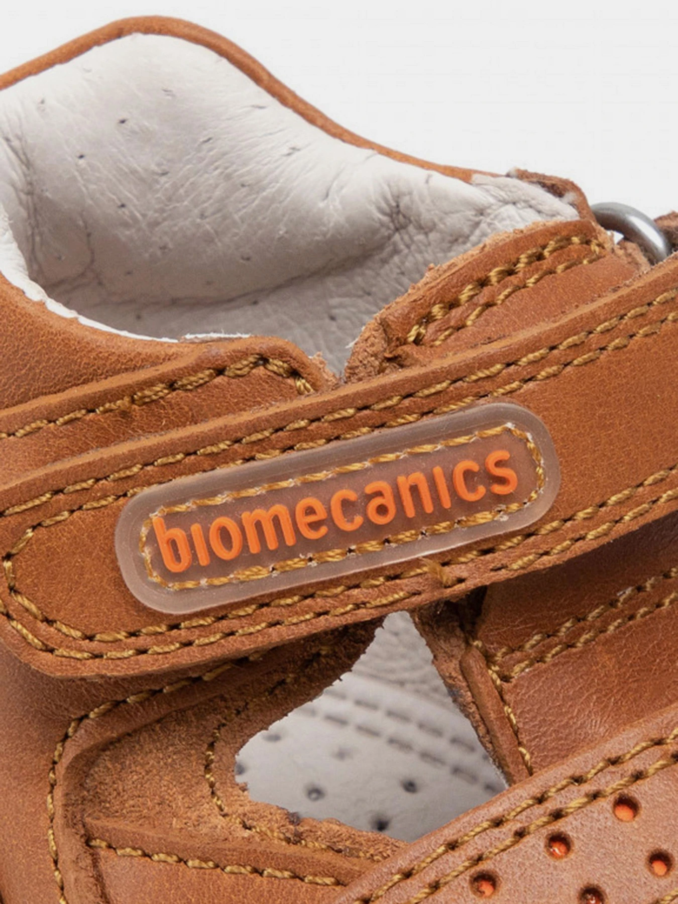Сандалии Biomecanics модель 222141-C Сандалии Biomecanics модель 222141-C Фото