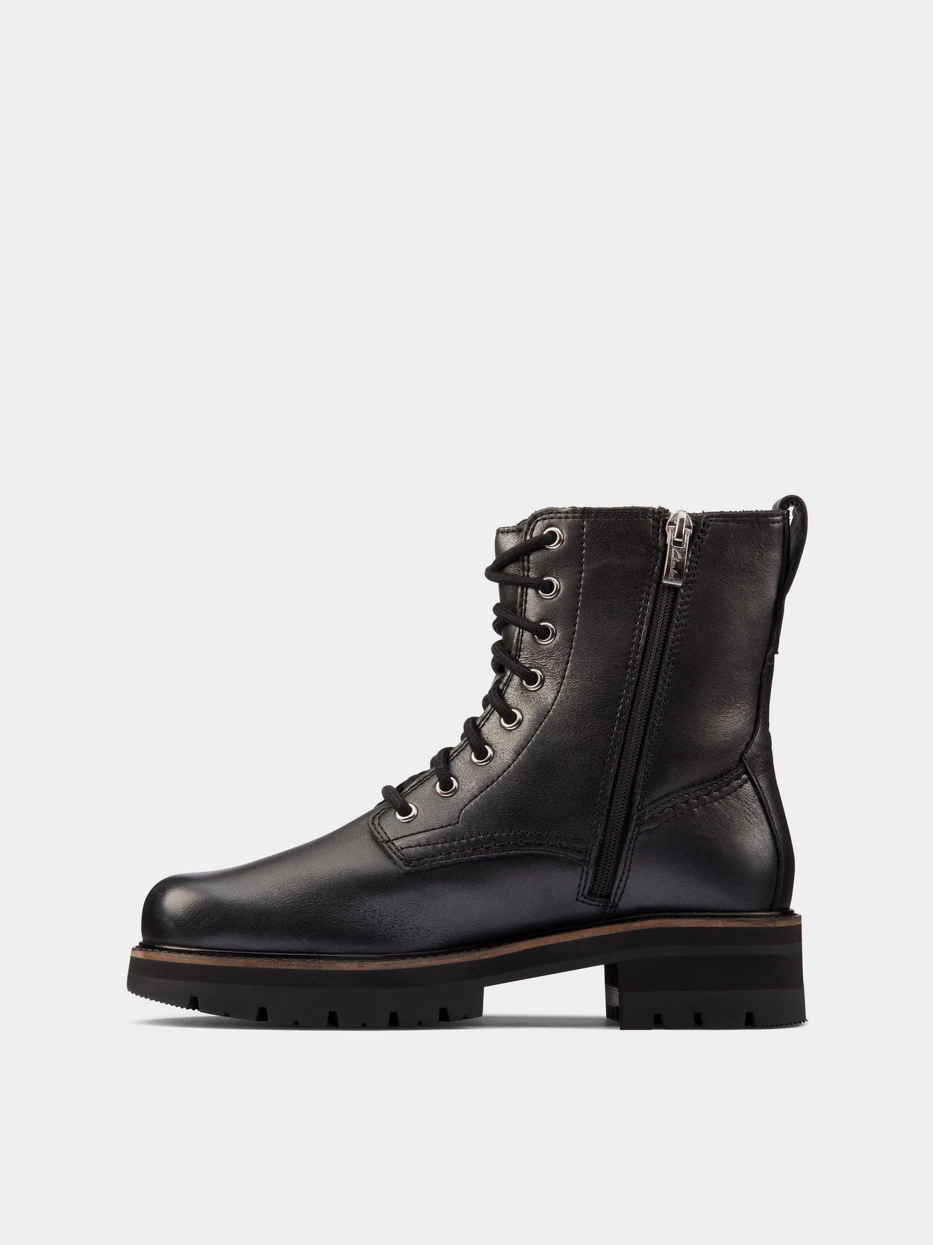 Ботинки и сапоги Clarks модель 2616-1386 Ботинки и сапоги Clarks модель 2616-1386 Фото
