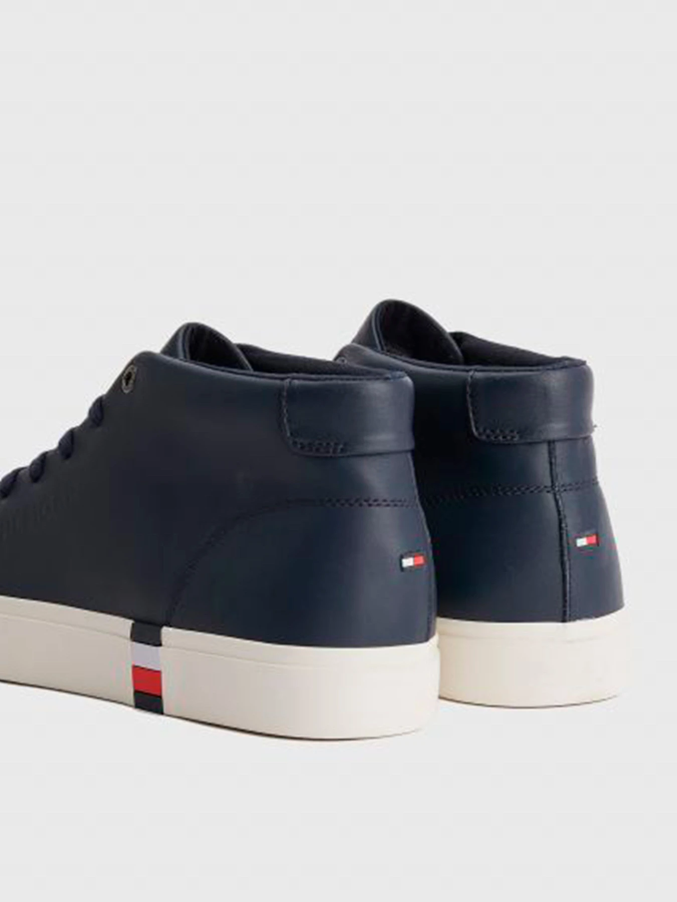Кеды Tommy Hilfiger модель FM0FM04135-DW5 Кеды Tommy Hilfiger модель FM0FM04135-DW5 Фото