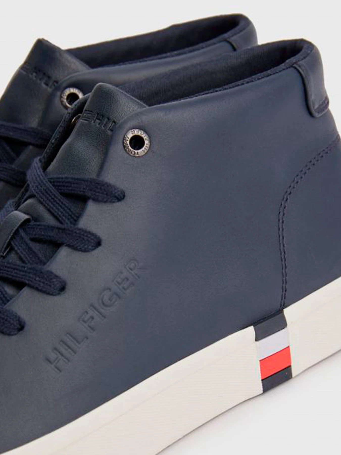 Кеды Tommy Hilfiger модель FM0FM04135-DW5 Кеды Tommy Hilfiger модель FM0FM04135-DW5 Фото
