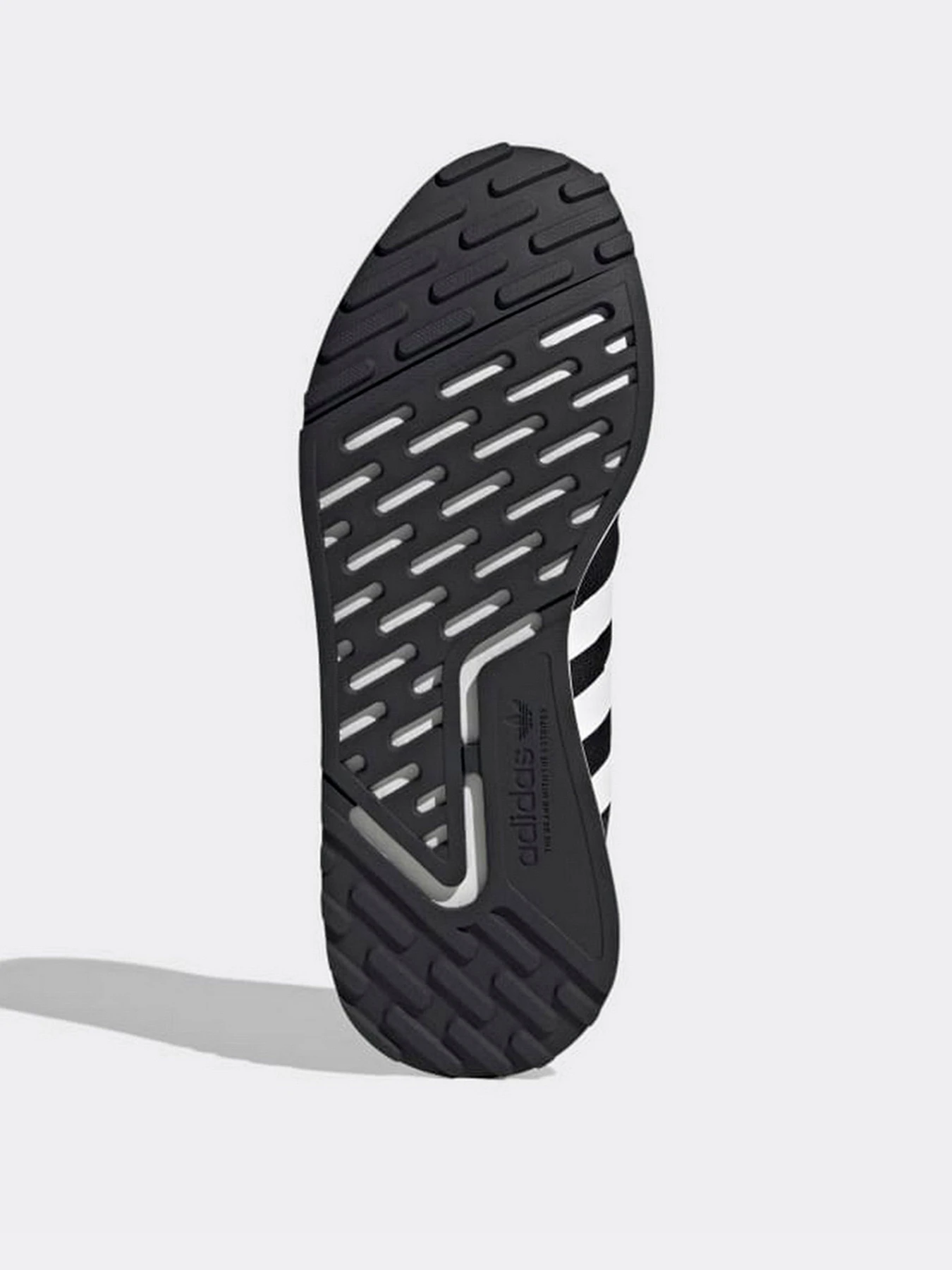 Кроссовки Adidas модель FX5119 Кроссовки Adidas модель FX5119 Фото
