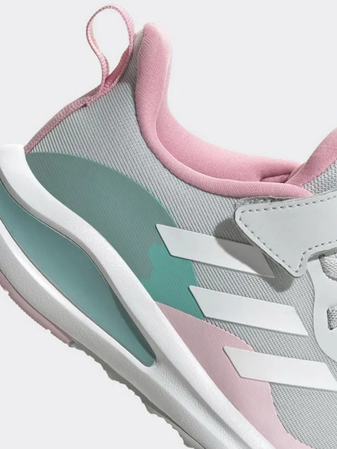 Кроссовки Adidas модель GV7838 Кроссовки Adidas модель GV7838 Фото