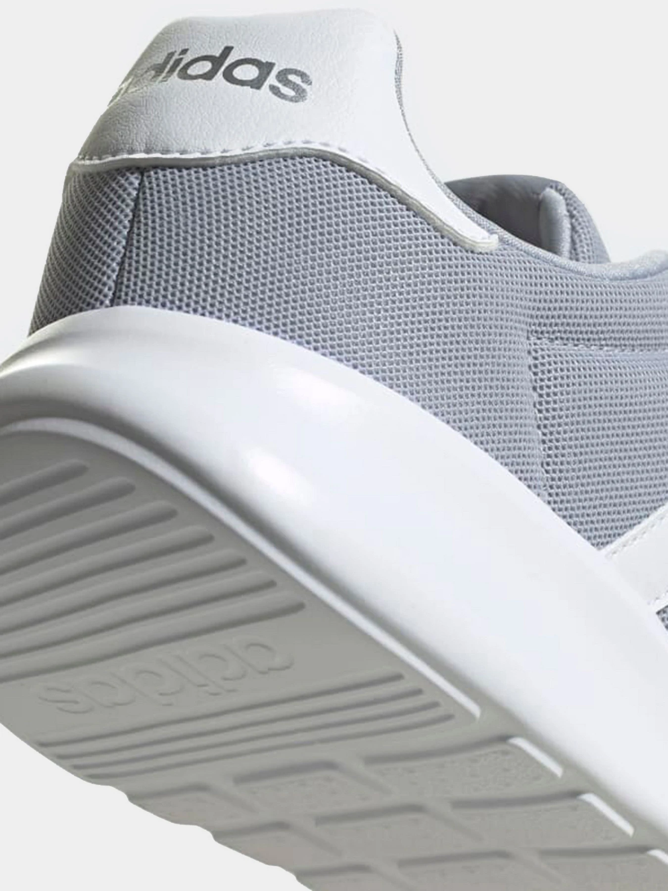 Кроссовки Adidas модель GY3100 Кроссовки Adidas модель GY3100 Фото