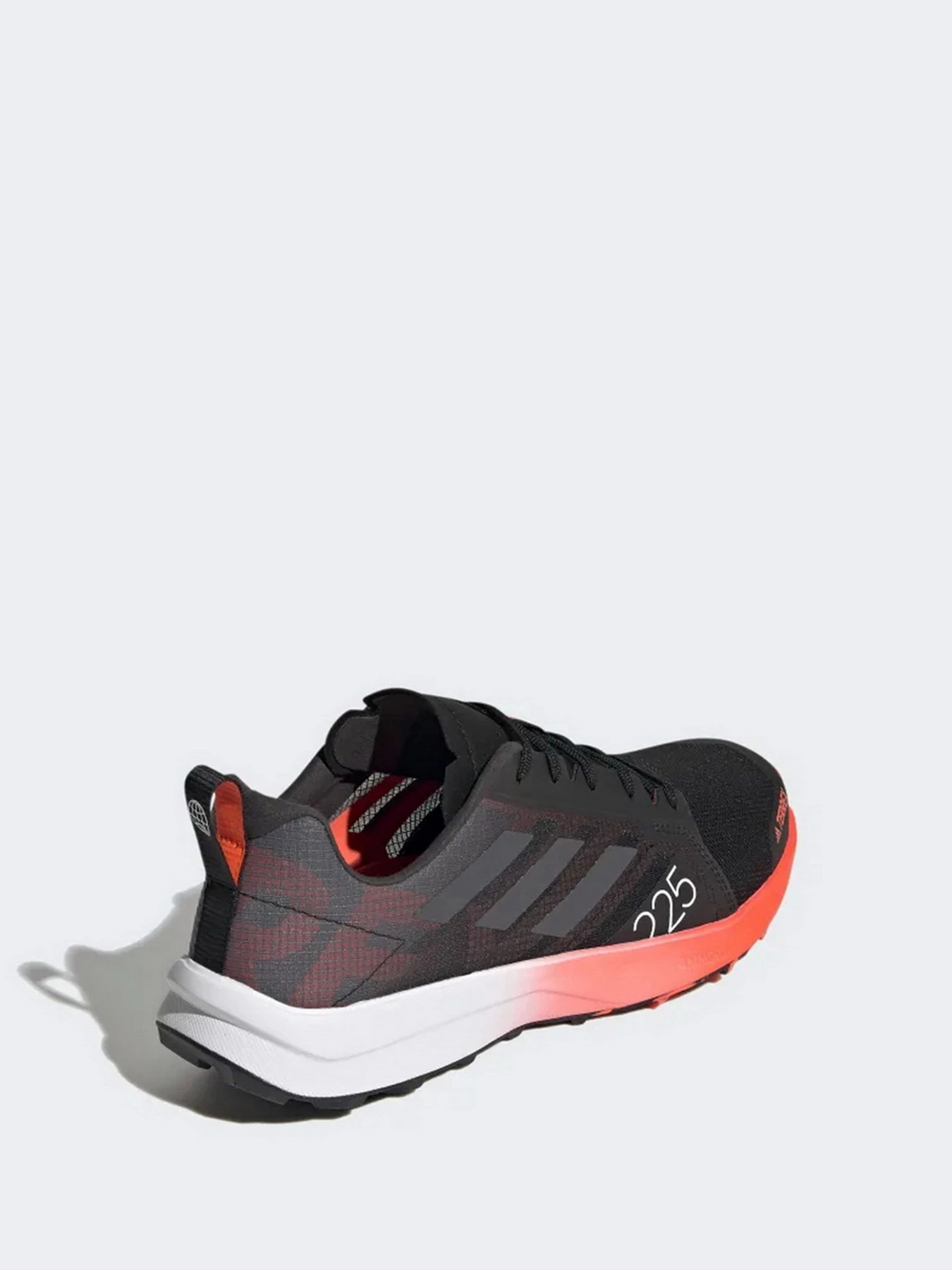 Кроссовки Adidas модель GZ8924 Кроссовки Adidas модель GZ8924 Фото