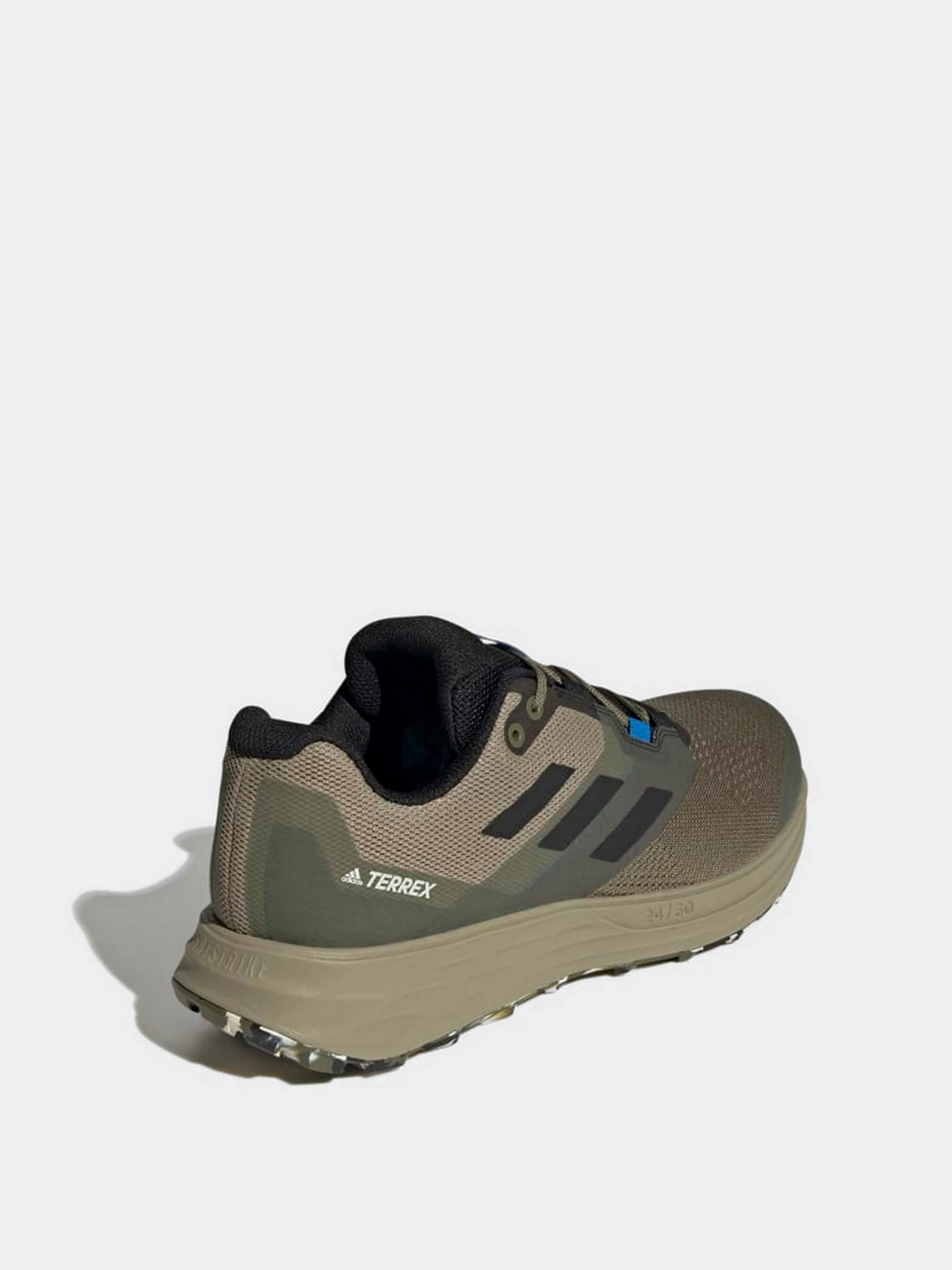 Кроссовки Adidas модель H05844 Кроссовки Adidas модель H05844 Фото