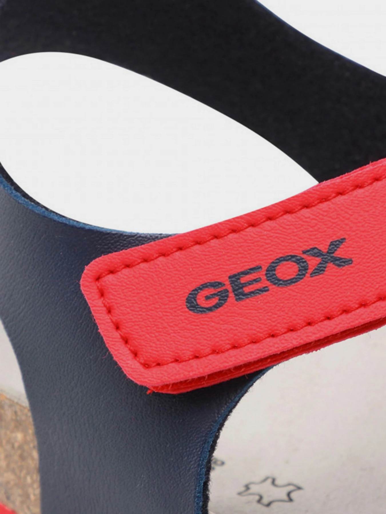 Сандалии Geox модель J028LB-000BC-C0735 Сандалии Geox модель J028LB-000BC-C0735 Фото