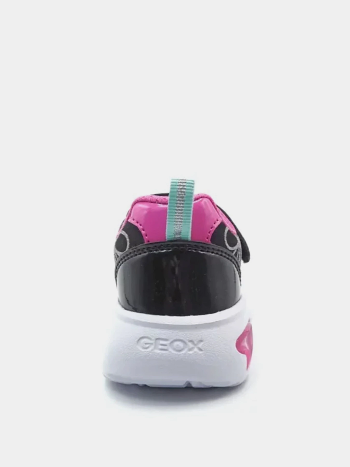 Кроссовки Geox модель J26E9A-0BLKN-C0922 Кроссовки Geox модель J26E9A-0BLKN-C0922 Фото