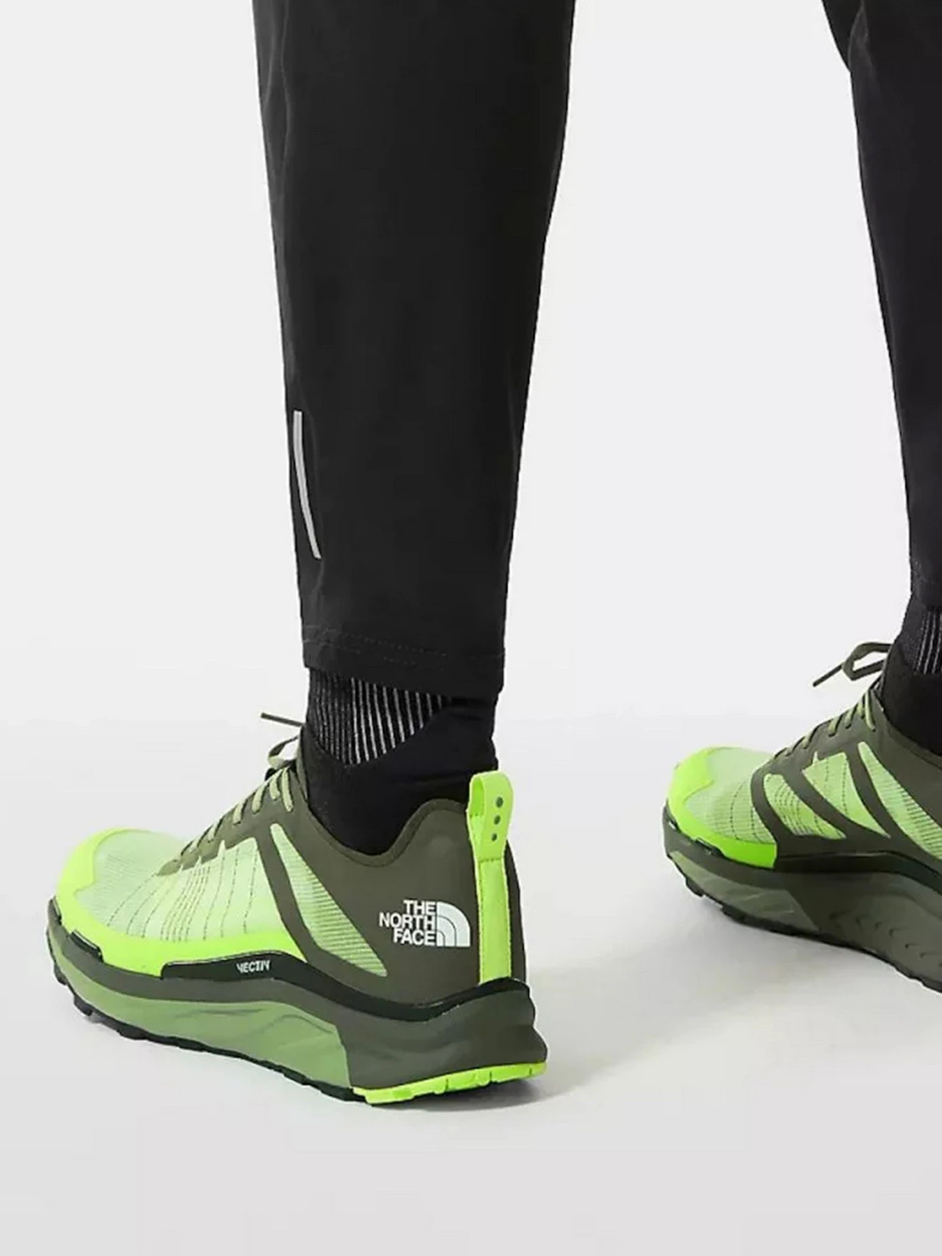 Кроссовки The North Face модель NF0A4T3N4R21 Кроссовки The North Face модель NF0A4T3N4R21 Фото