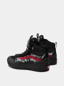 Ботинки и сапоги Vans модель VN0A4BVSBLK1 Фото