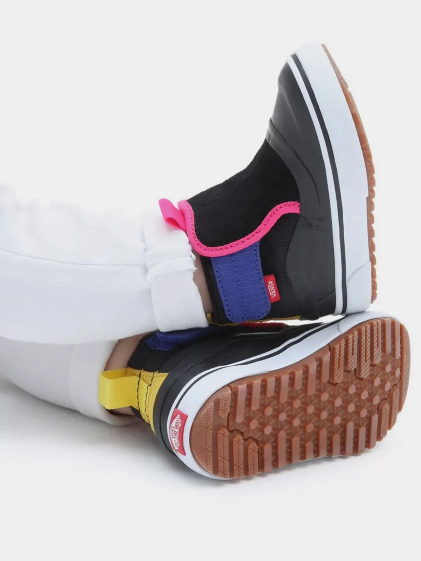 Ботинки и сапоги Vans модель VN0A5HZ4BML1 Ботинки и сапоги Vans модель VN0A5HZ4BML1 Фото