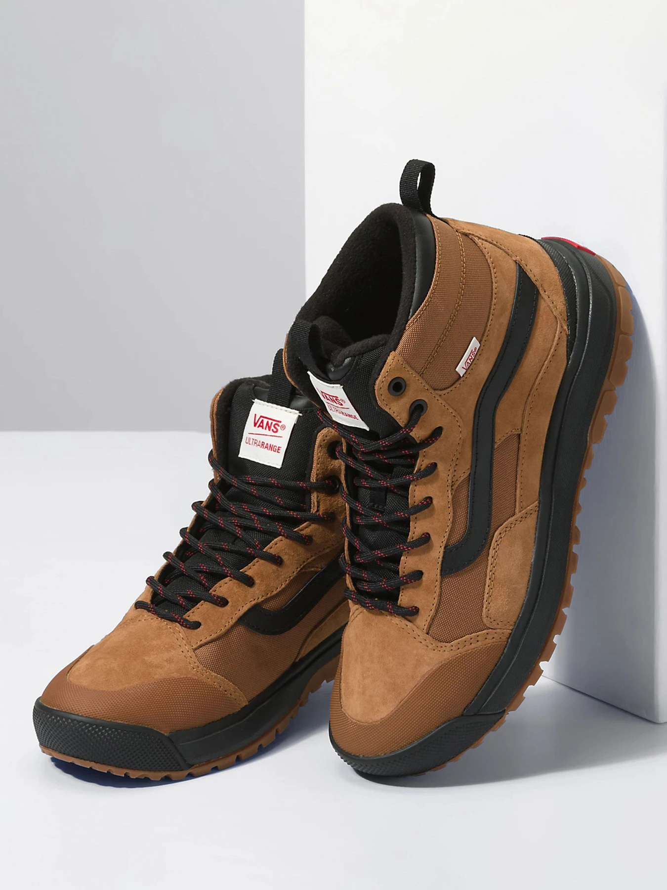 Ботинки и сапоги Vans модель VN0A5KS5N1Z1 Ботинки и сапоги Vans модель VN0A5KS5N1Z1 Фото