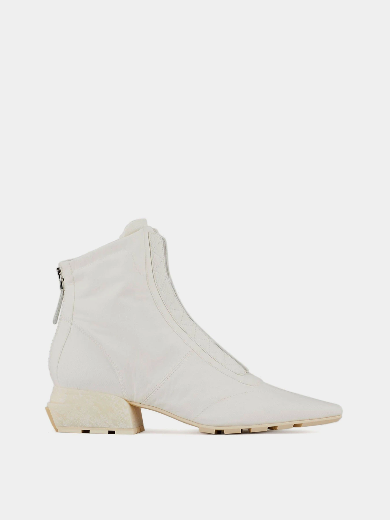 Ботинки и сапоги Emporio Armani модель X3M329-XD223-00001 Ботинки и сапоги Emporio Armani модель X3M329-XD223-00001 Фото