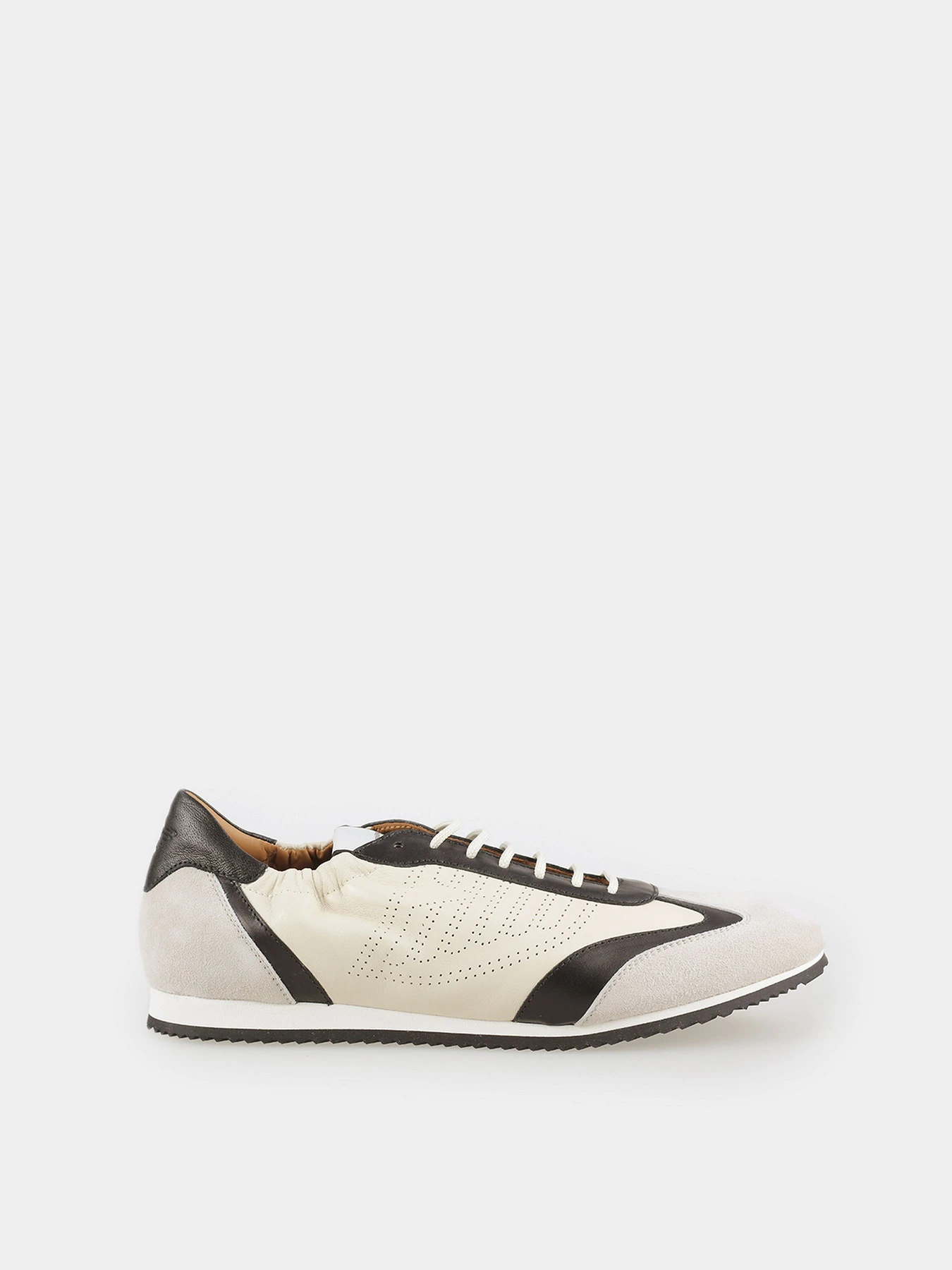 Кроссовки Emporio Armani модель X3X153-XN270-R337 Кроссовки Emporio Armani модель X3X153-XN270-R337 Фото