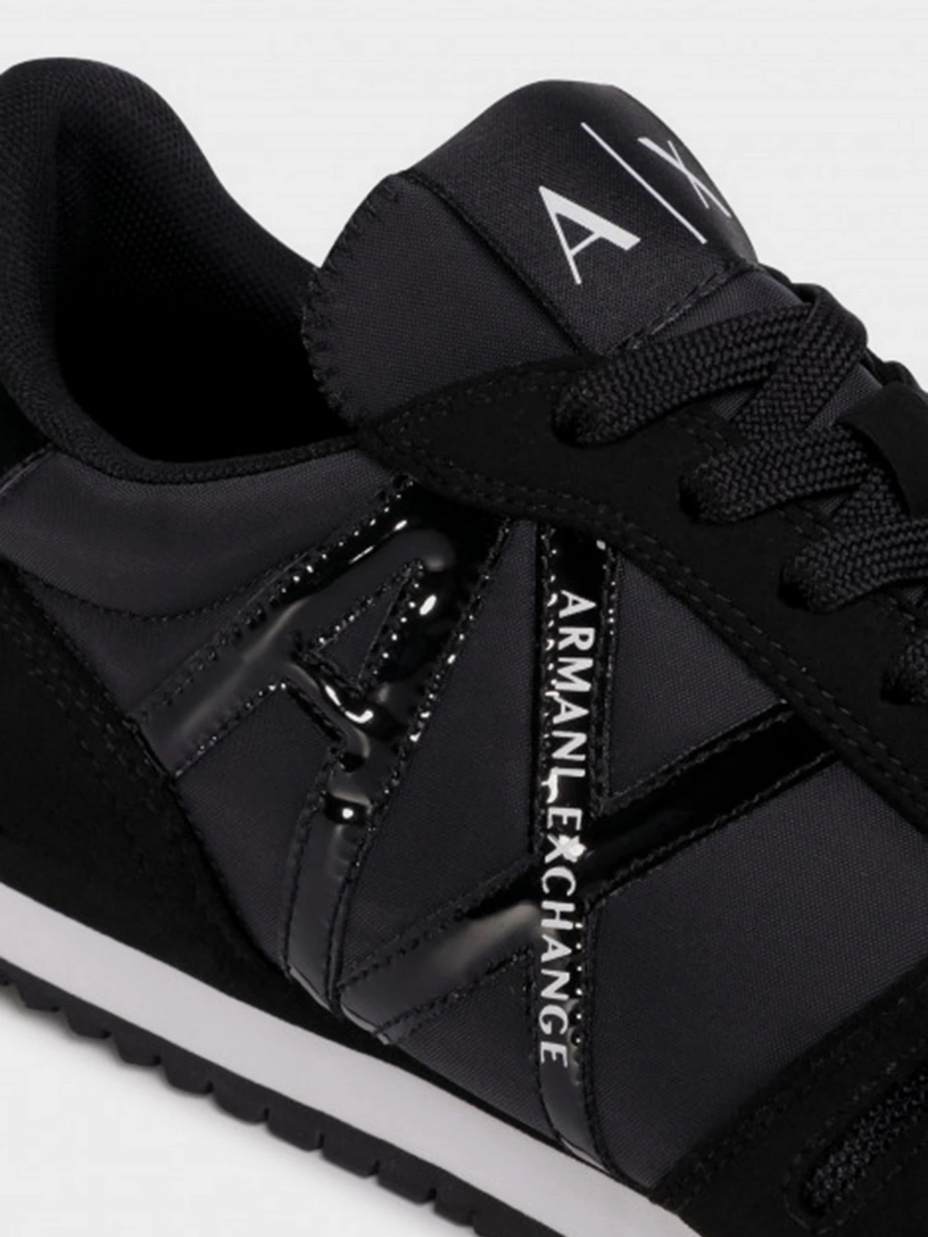 Кроссовки Armani Exchange модель XDX031-XCC62-K670 Кроссовки Armani Exchange модель XDX031-XCC62-K670 Фото
