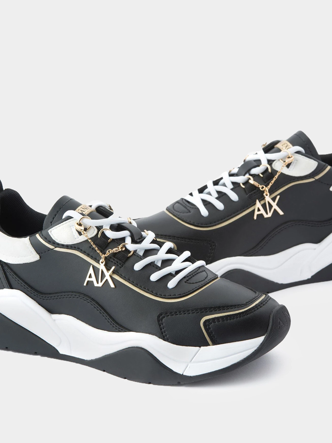 Кроссовки Armani Exchange модель XDX104-XV580-S038 Кроссовки Armani Exchange модель XDX104-XV580-S038 Фото
