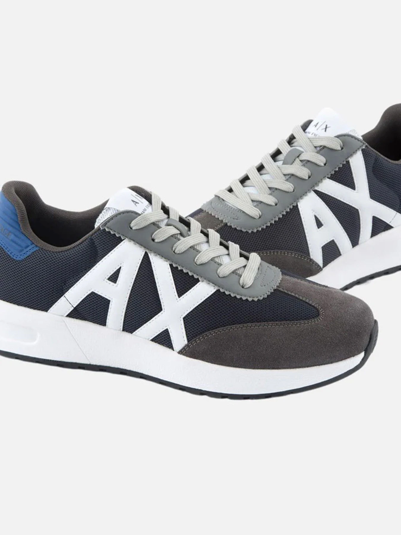 Кроссовки Armani Exchange модель XUX071-XV527-M216 Кроссовки Armani Exchange модель XUX071-XV527-M216 Фото