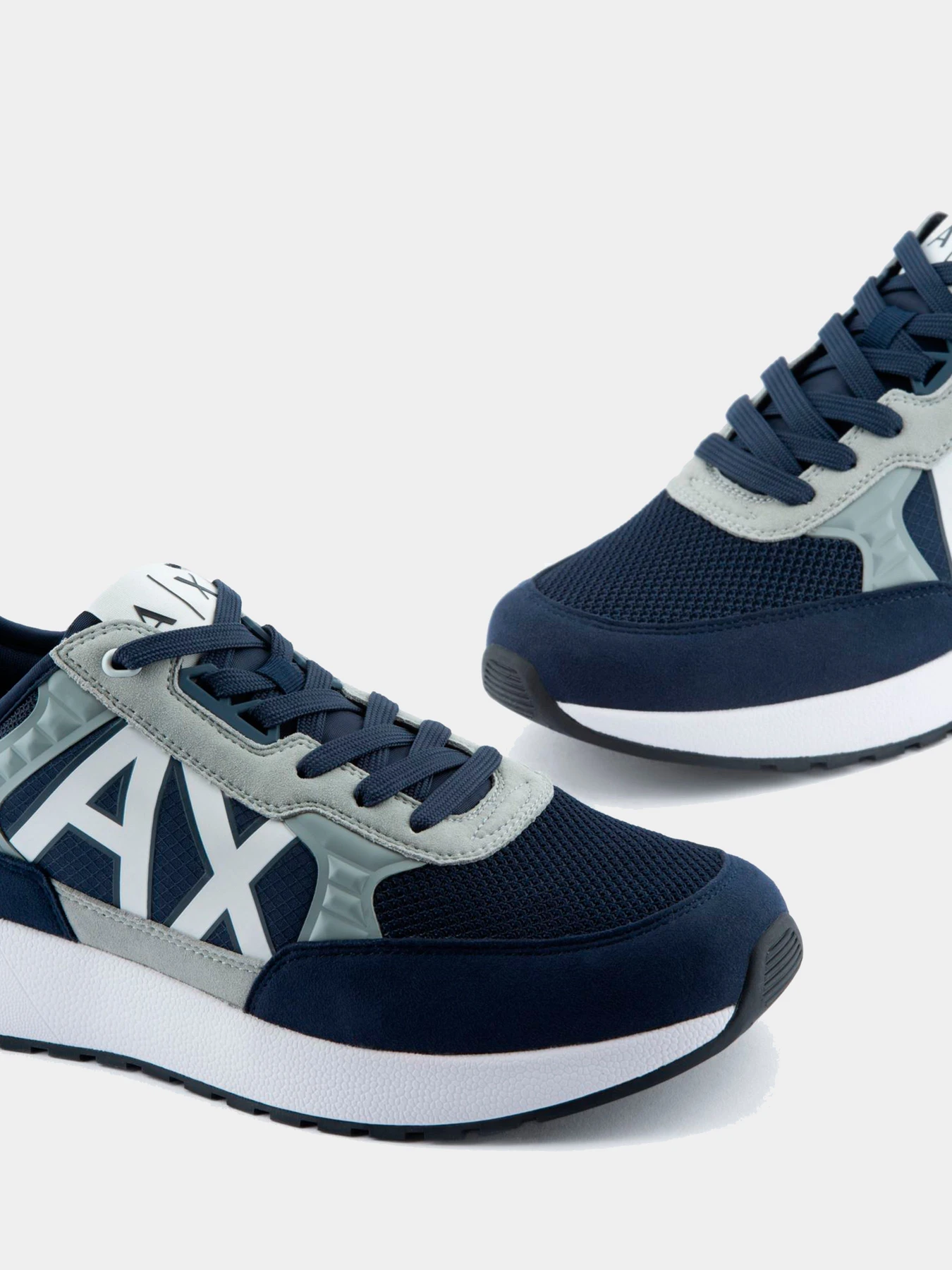 Кроссовки Armani Exchange модель XUX090-XV276-K585 Кроссовки Armani Exchange модель XUX090-XV276-K585 Фото