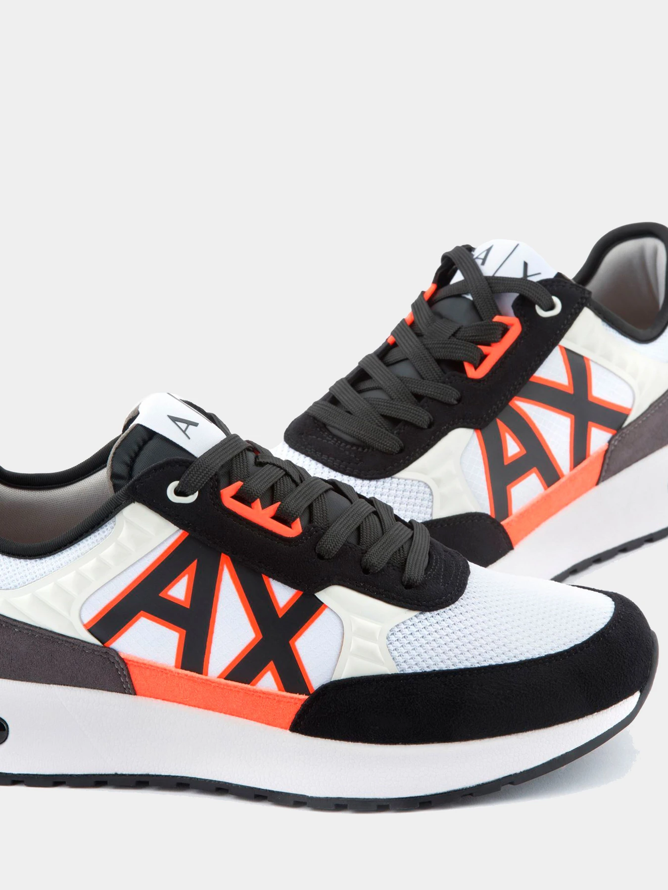 Кроссовки Armani Exchange модель XUX090-XV276-M213 Кроссовки Armani Exchange модель XUX090-XV276-M213 Фото