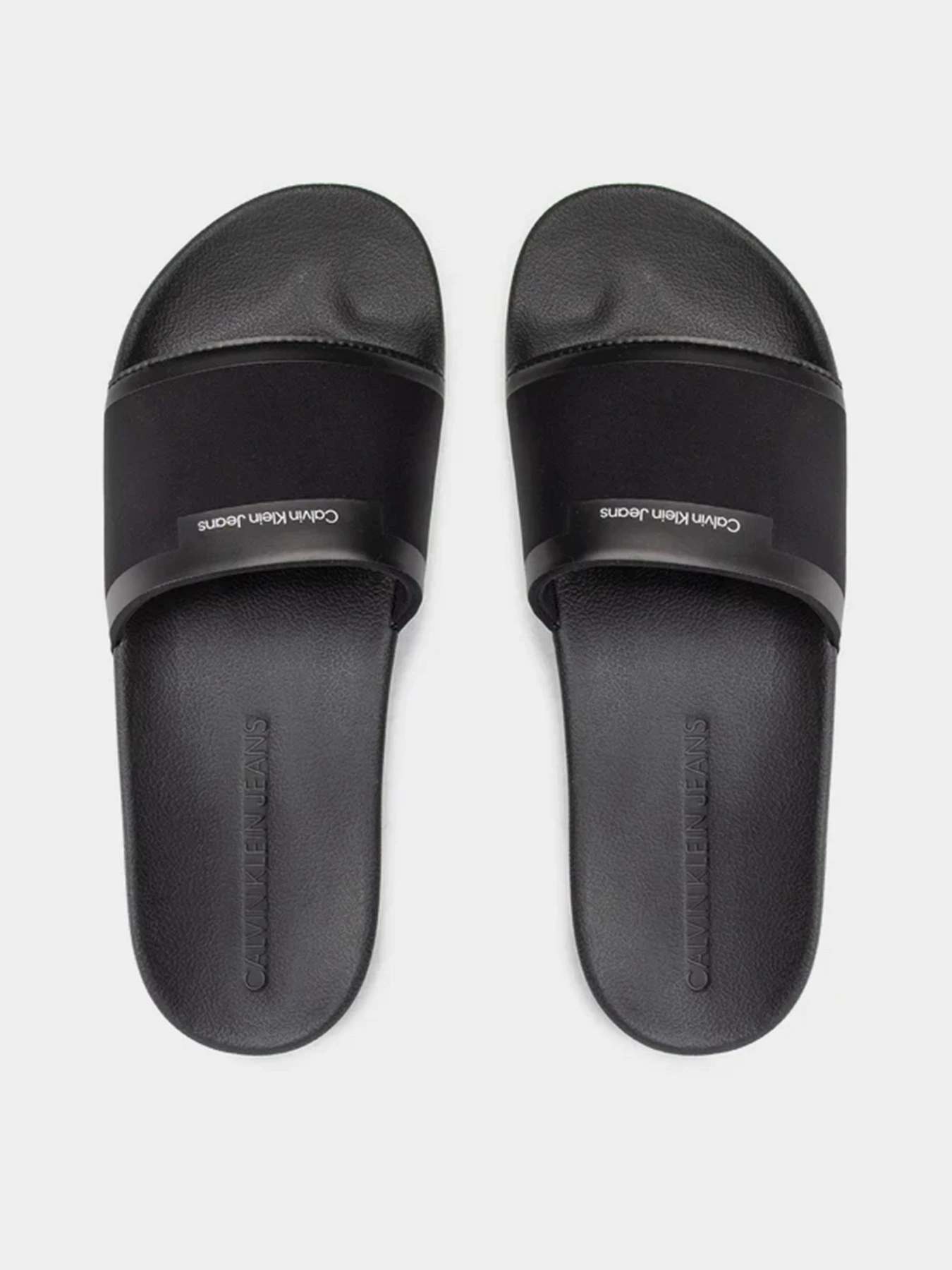 Шлёпанцы Calvin Klein модель YM0YM00447-BDS Шлёпанцы Calvin Klein модель YM0YM00447-BDS Фото