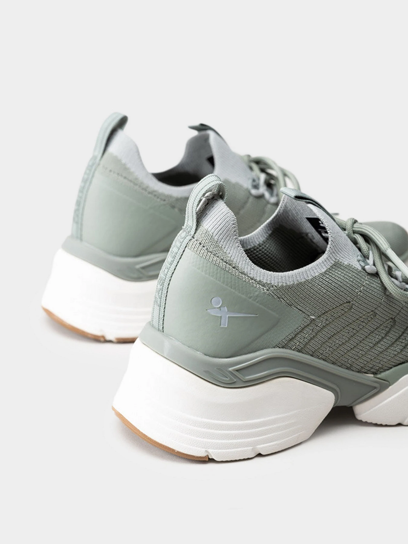 Кроссовки Tamaris модель 23775-28-747 LIGHT OLIVE Кроссовки Tamaris модель 23775-28-747 LIGHT OLIVE Фото
