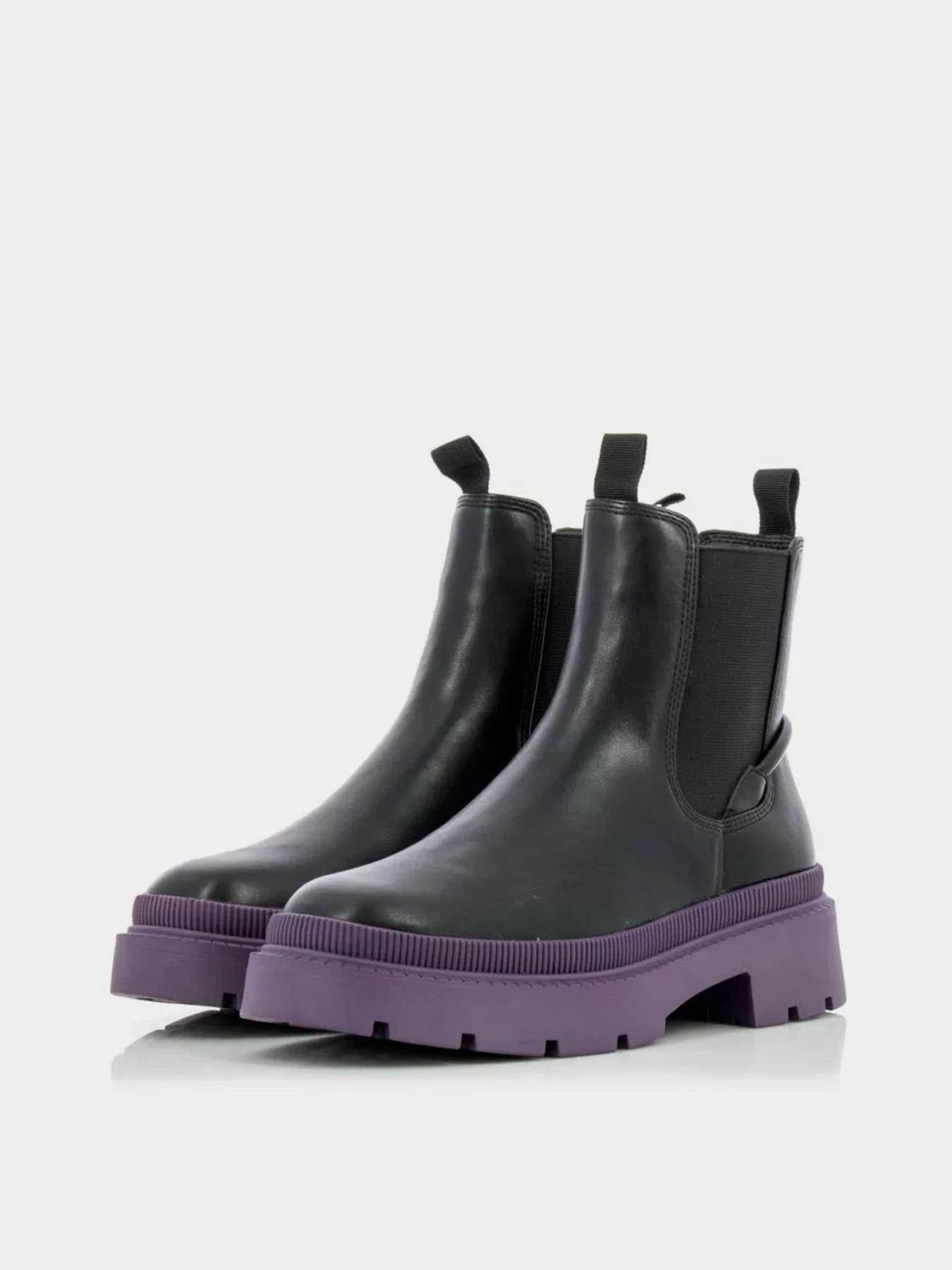 Ботинки и сапоги Tamaris модель 25405-29-058 BLACK/PURPLE Ботинки и сапоги Tamaris модель 25405-29-058 BLACK/PURPLE Фото