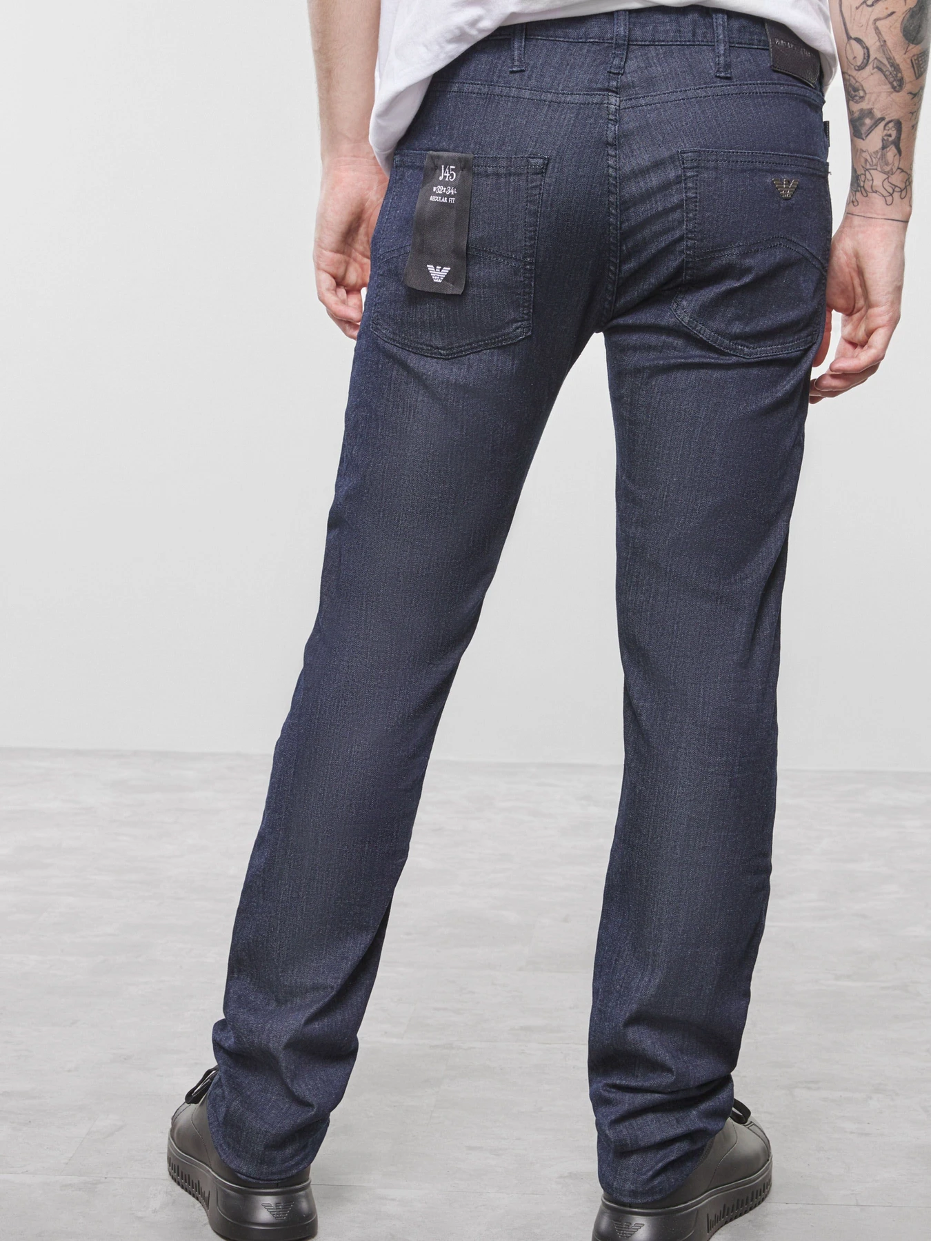 Джинсы Emporio Armani модель 3H1J45-1D5PZ-0941 Джинсы Emporio Armani модель 3H1J45-1D5PZ-0941 Фото