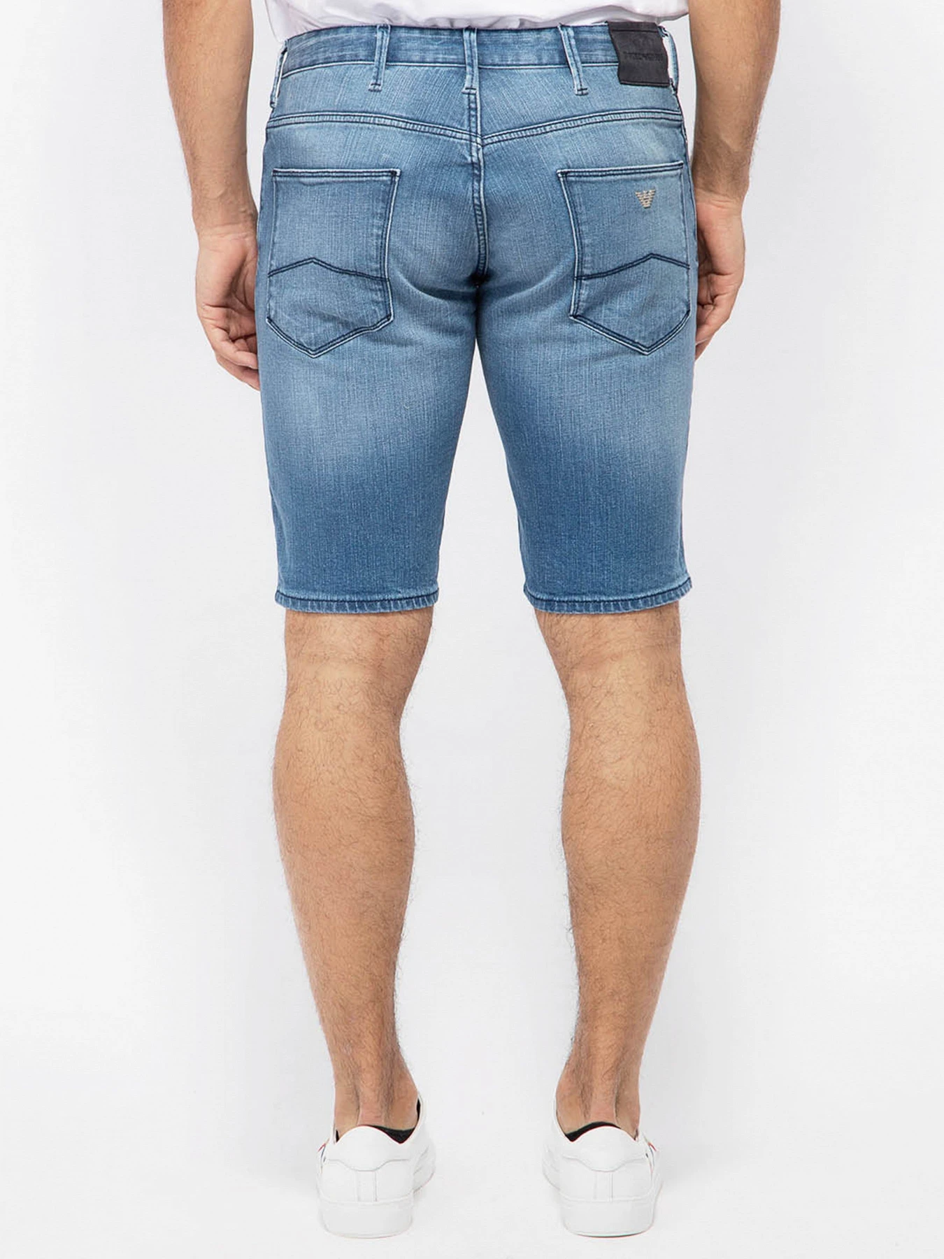 Шорты Emporio Armani модель 3H1PA6-1D4DZ-0942 Шорты Emporio Armani модель 3H1PA6-1D4DZ-0942 Фото