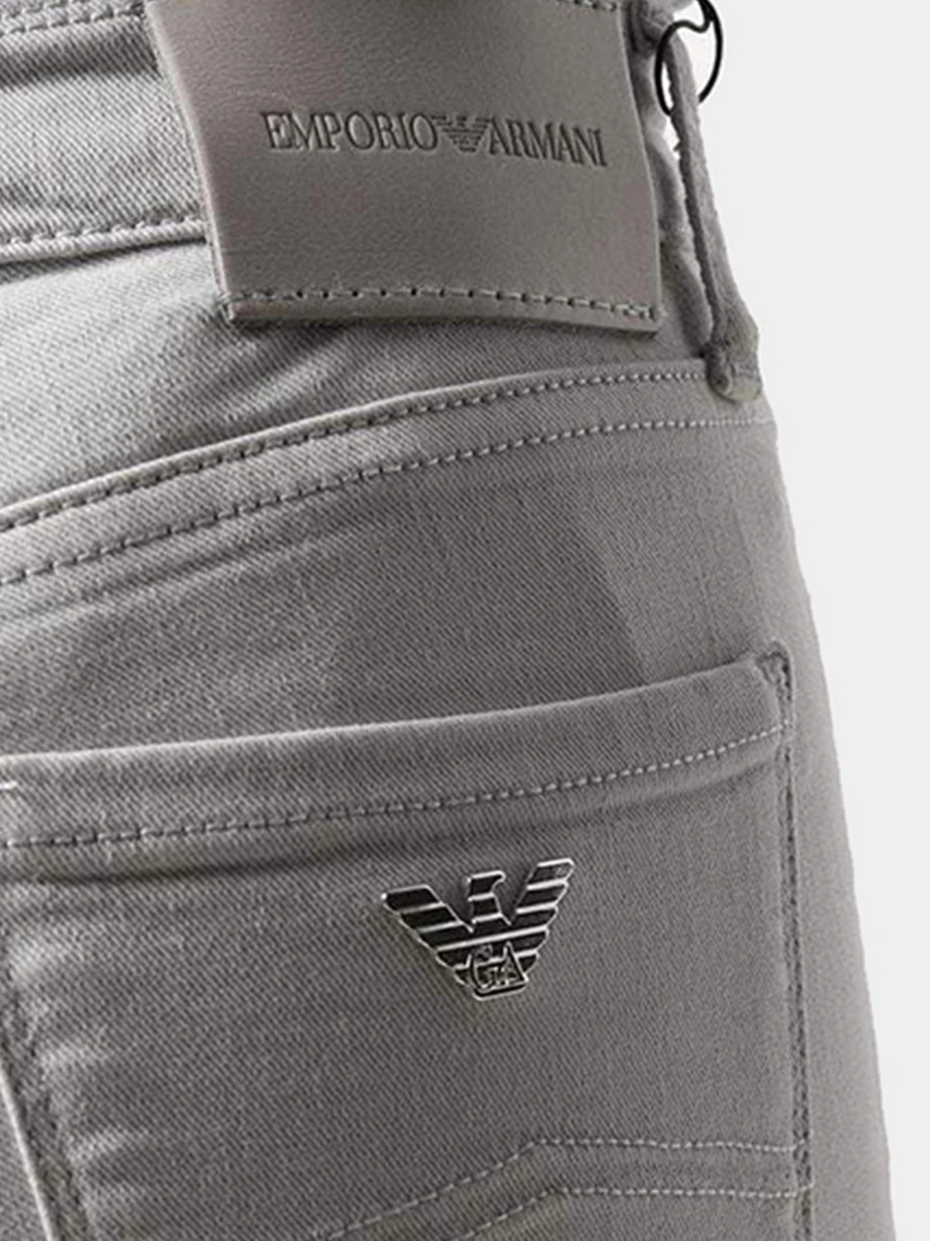Джинсы Emporio Armani модель 3K2J20-2N8CZ-0601 Джинсы Emporio Armani модель 3K2J20-2N8CZ-0601 Фото
