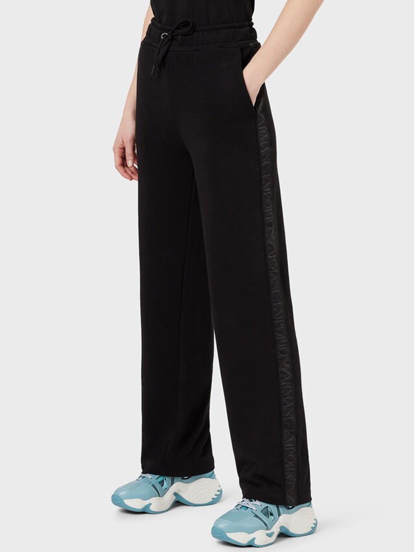 Брюки Emporio Armani модель 3K2P7E-2J60Z-0999 Брюки Emporio Armani модель 3K2P7E-2J60Z-0999 Фото