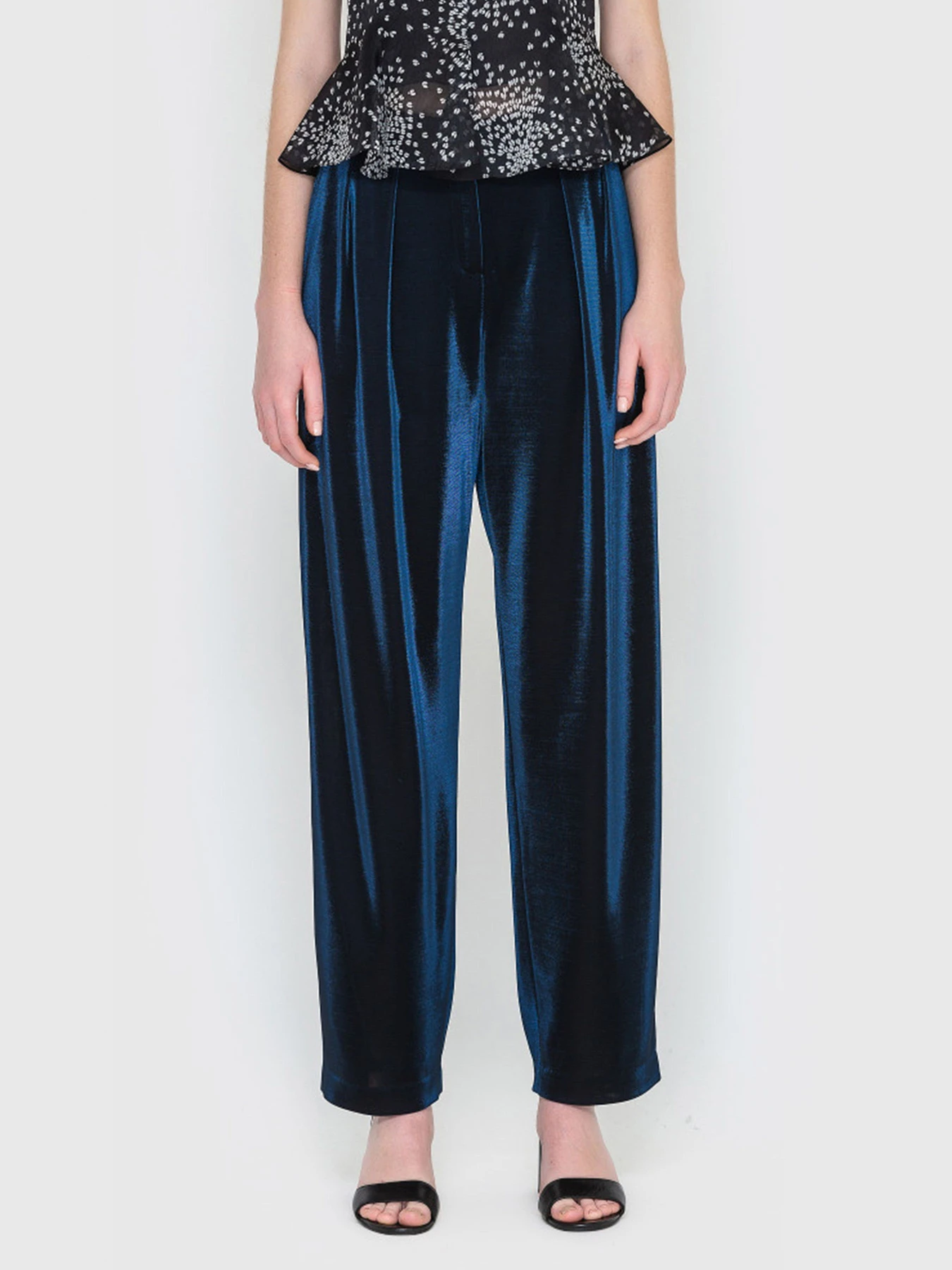 Брюки Emporio Armani модель 3K2P8G-2JV4Z-0926 Брюки Emporio Armani модель 3K2P8G-2JV4Z-0926 Фото