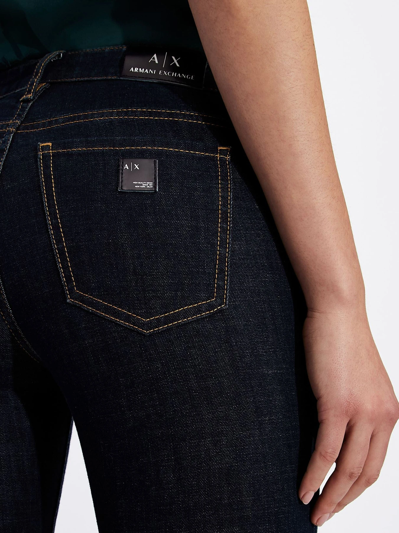 Джинсы Armani Exchange модель 3KYJ01-Y1NEZ-1500 Джинсы Armani Exchange модель 3KYJ01-Y1NEZ-1500 Фото
