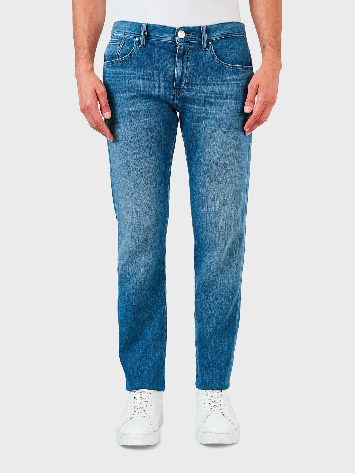 Джинсы Armani Exchange модель 3KZJ13-ZBQMZ-1500 Джинсы Armani Exchange модель 3KZJ13-ZBQMZ-1500 Фото