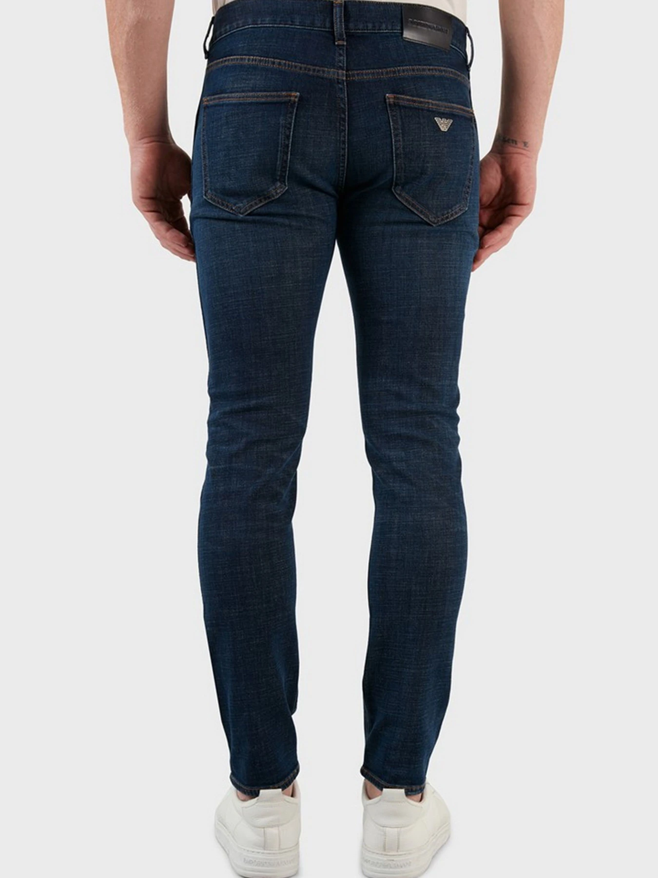 Джинсы Emporio Armani модель 3L1J16-1D2PZ-0942 Джинсы Emporio Armani модель 3L1J16-1D2PZ-0942 Фото