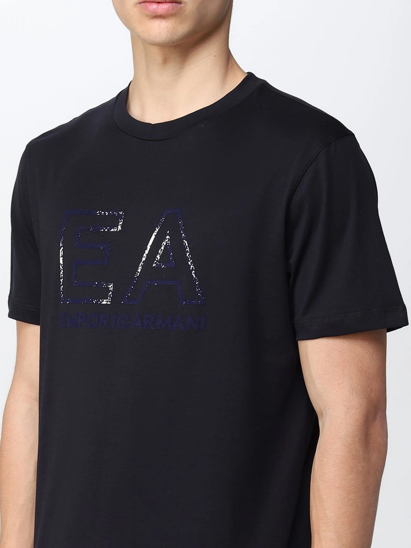 Футболки и поло Emporio Armani модель 3L1TFM-1JPZZ-09E8 Футболки и поло Emporio Armani модель 3L1TFM-1JPZZ-09E8 Фото