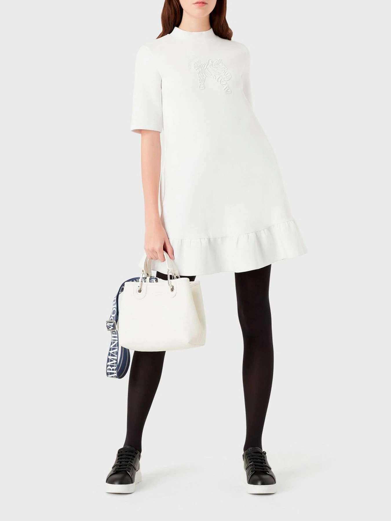Платья Emporio Armani модель 3L2A6C-1JHSZ-0100 Платья Emporio Armani модель 3L2A6C-1JHSZ-0100 Фото