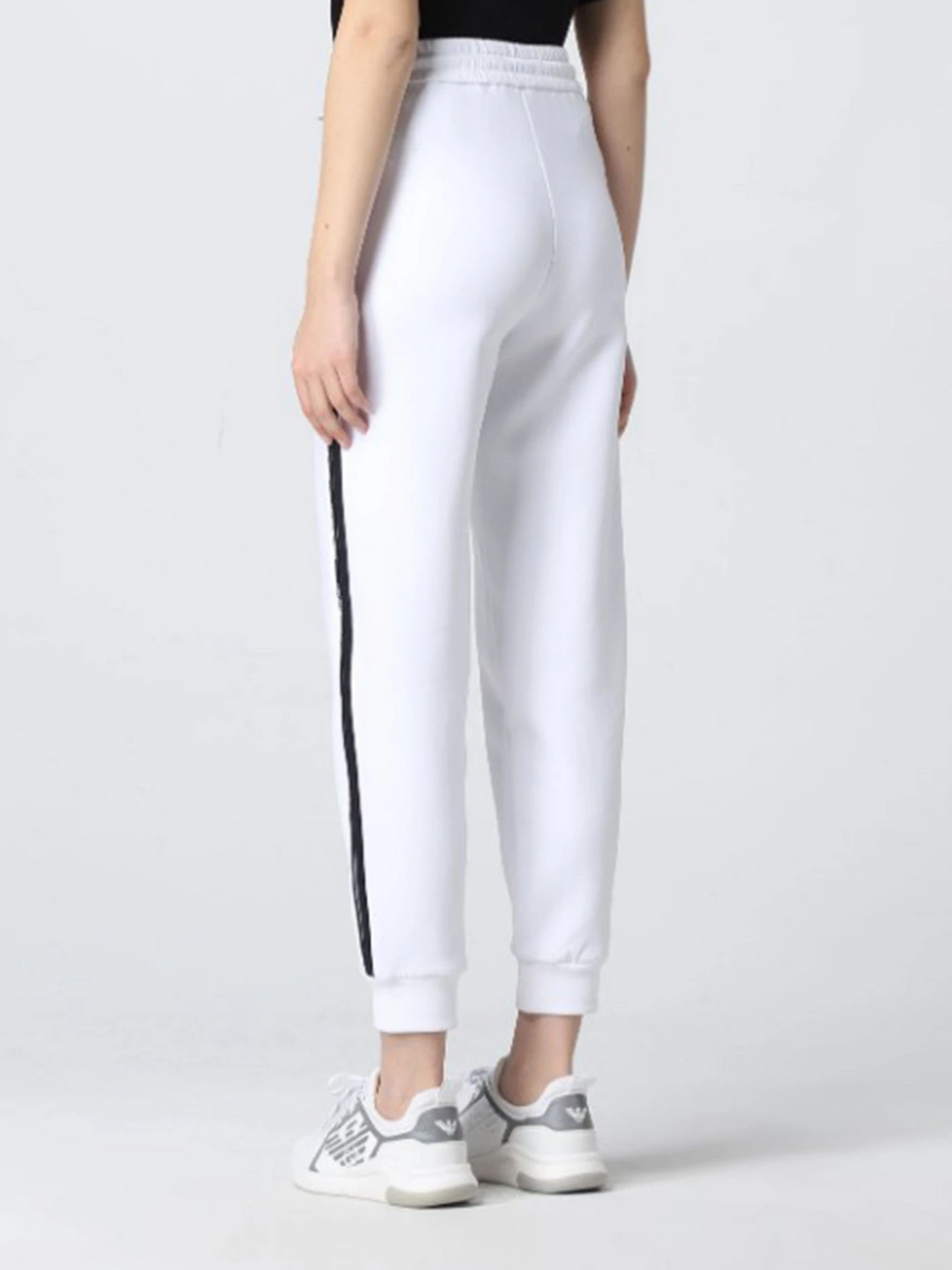 Брюки Emporio Armani модель 3L2P6B-1JHSZ-0100 Брюки Emporio Armani модель 3L2P6B-1JHSZ-0100 Фото
