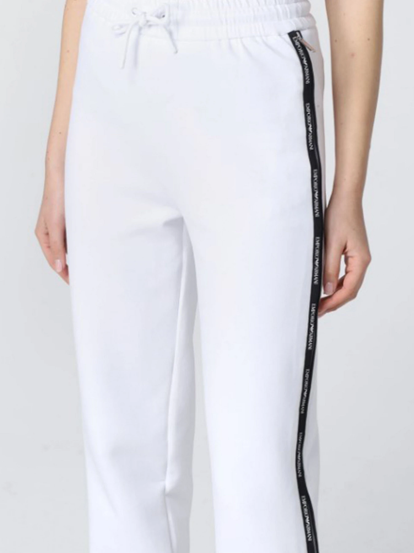 Брюки Emporio Armani модель 3L2P6B-1JHSZ-0100 Брюки Emporio Armani модель 3L2P6B-1JHSZ-0100 Фото