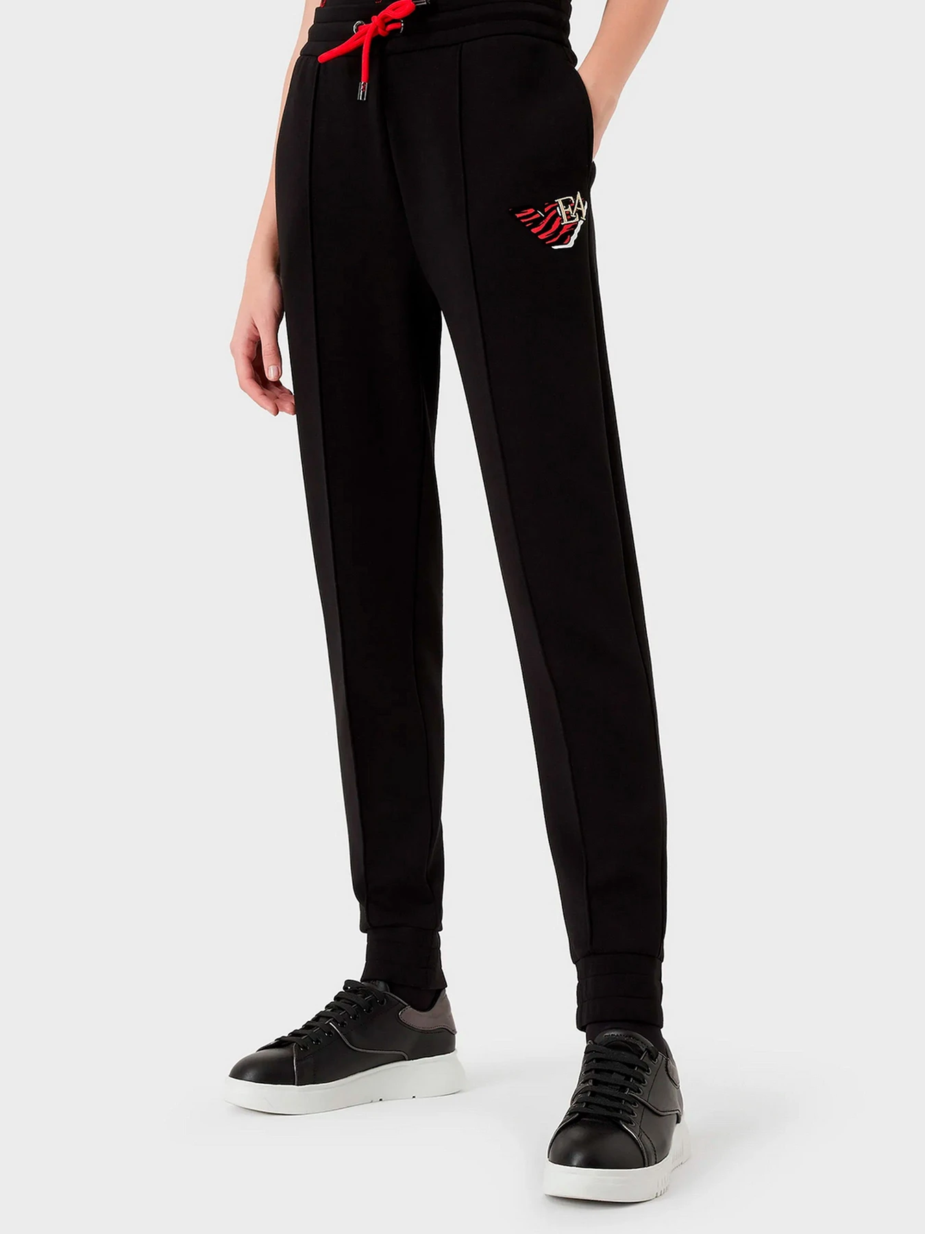 Брюки Emporio Armani модель 3L2P6E-1JHSZ-0999 Брюки Emporio Armani модель 3L2P6E-1JHSZ-0999 Фото