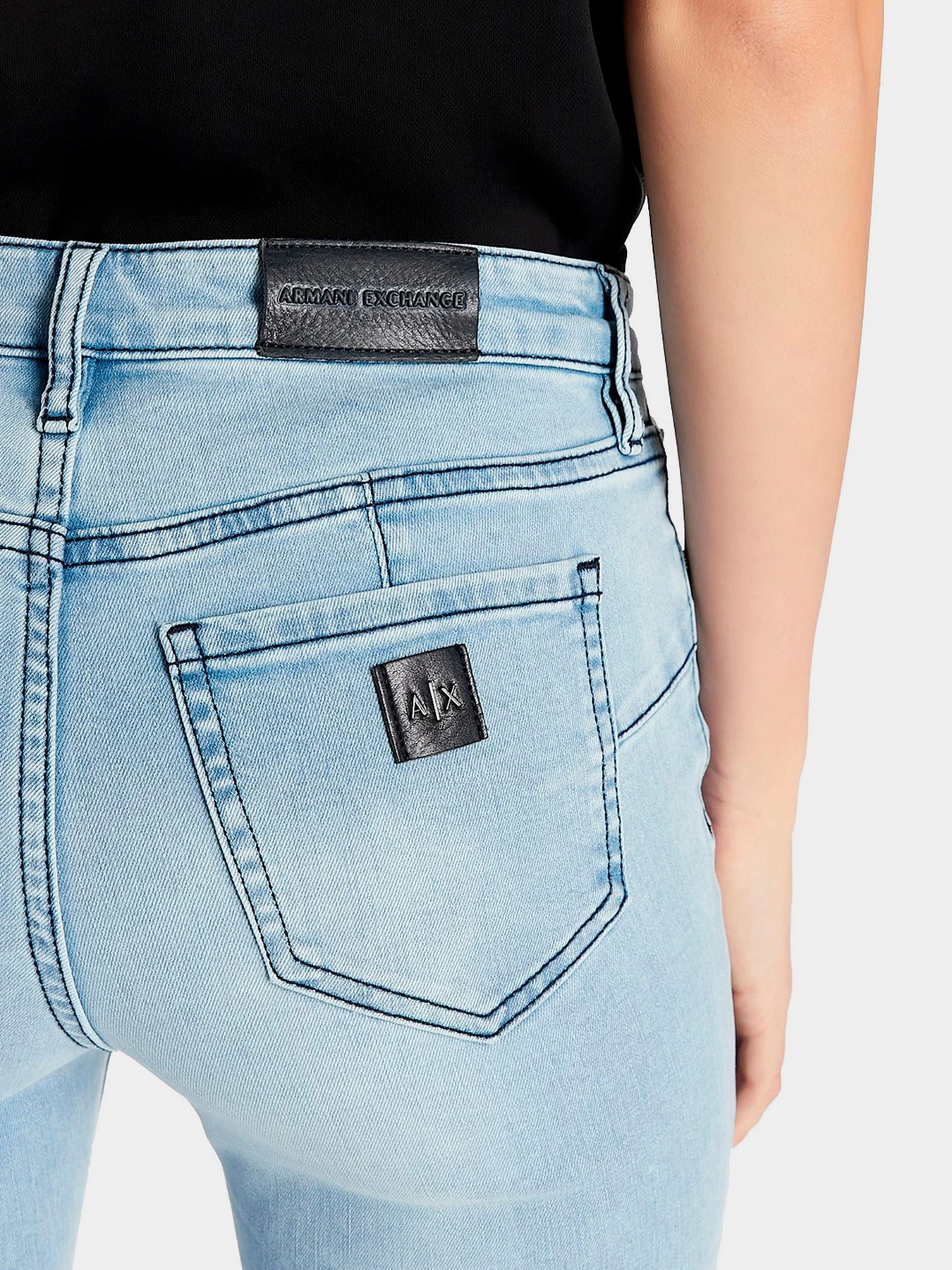 Джинсы Armani Exchange модель 3LYJ69-Y3SDZ-1500 Джинсы Armani Exchange модель 3LYJ69-Y3SDZ-1500 Фото