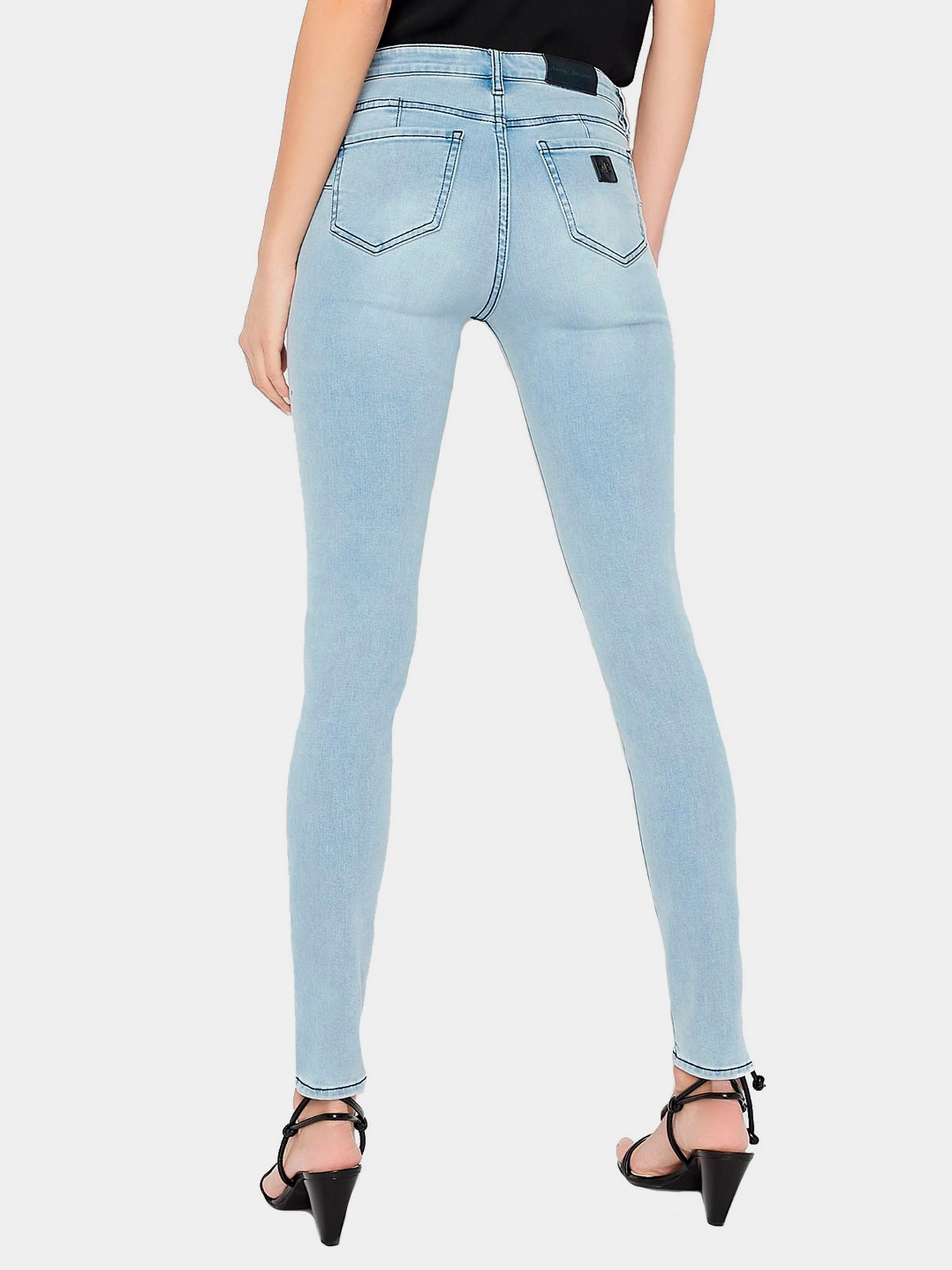 Джинсы Armani Exchange модель 3LYJ69-Y3SDZ-1500 Джинсы Armani Exchange модель 3LYJ69-Y3SDZ-1500 Фото