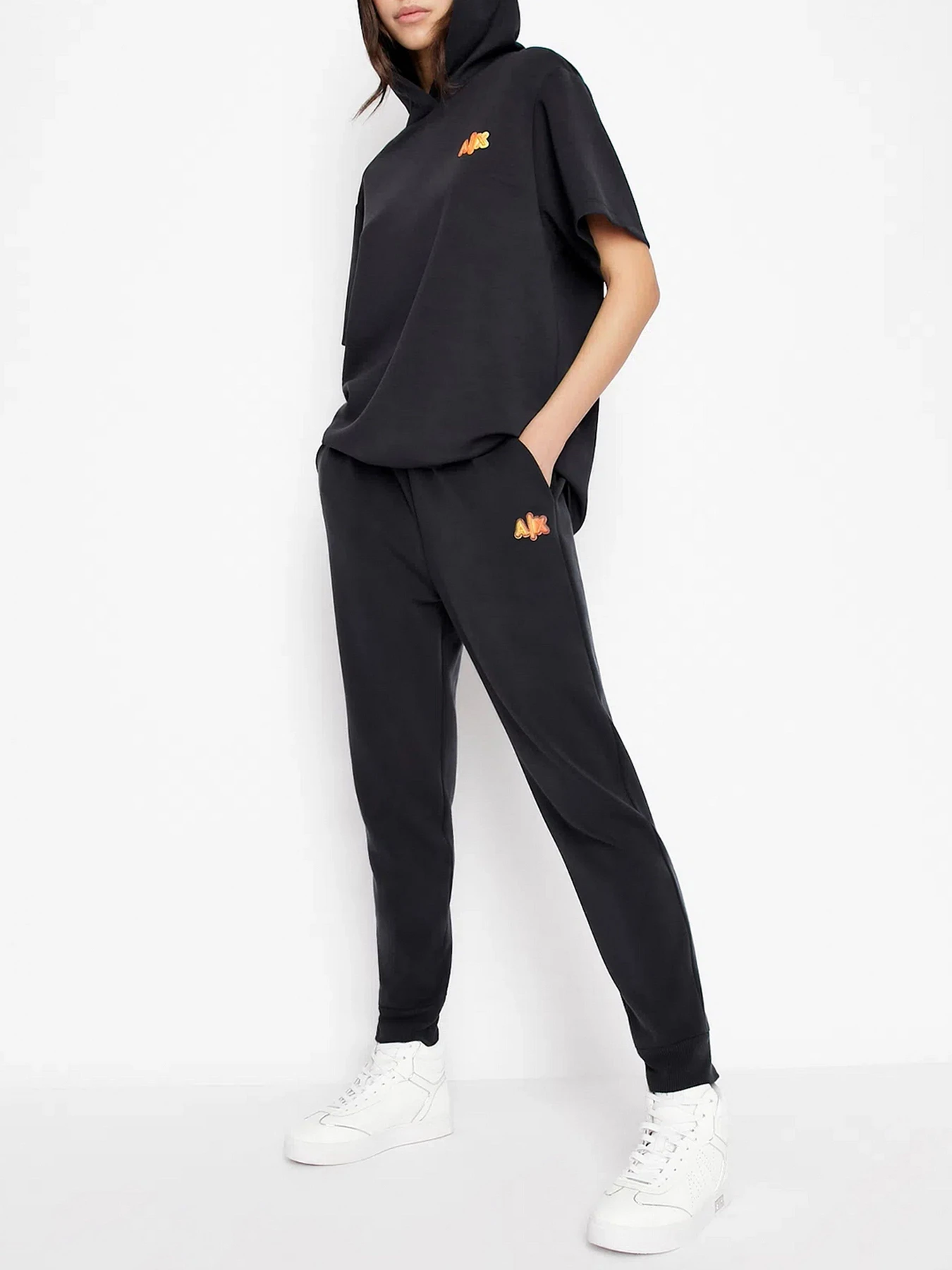 Худи и свитшоты Armani Exchange модель 3LYM89-YJ3XZ-1200 Худи и свитшоты Armani Exchange модель 3LYM89-YJ3XZ-1200 Фото