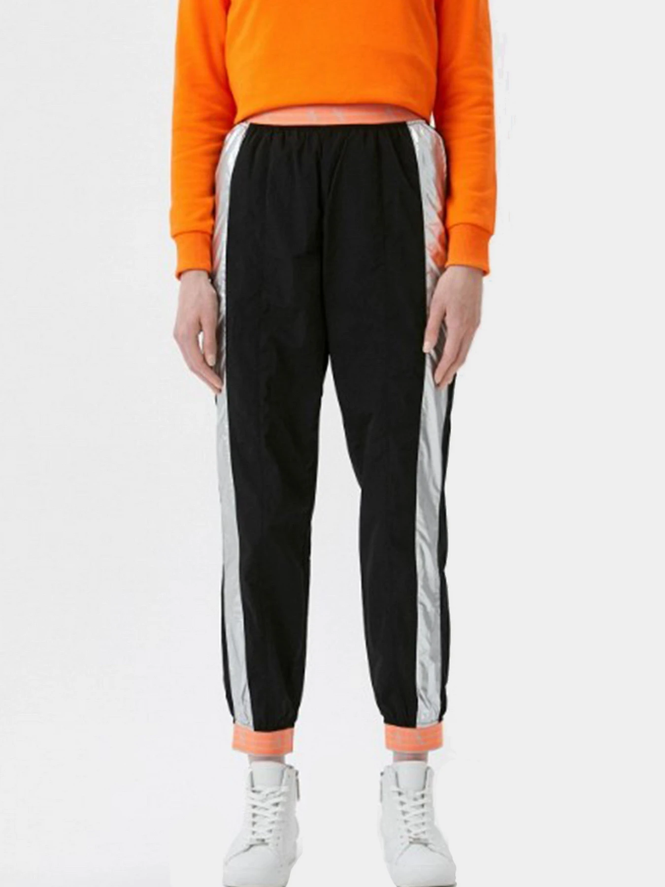 Брюки Armani Exchange модель 3LYP15-YN8CZ-1200 Брюки Armani Exchange модель 3LYP15-YN8CZ-1200 Фото