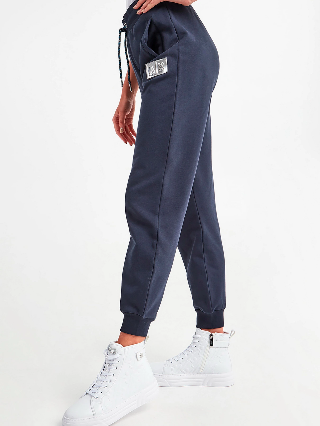 Брюки Armani Exchange модель 3LYP75-YJ6UZ-1593 Брюки Armani Exchange модель 3LYP75-YJ6UZ-1593 Фото