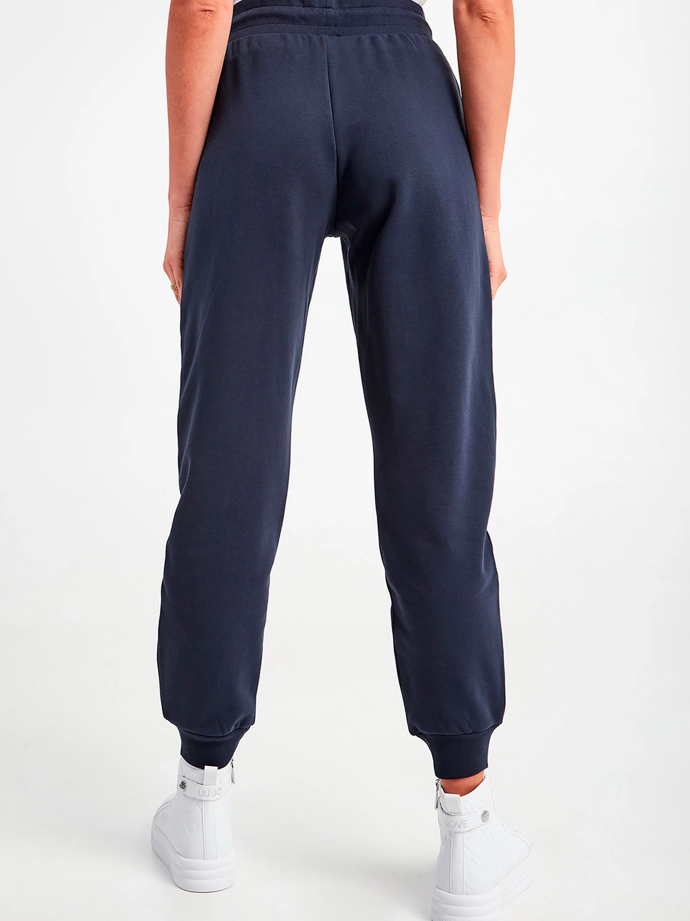 Брюки Armani Exchange модель 3LYP75-YJ6UZ-1593 Брюки Armani Exchange модель 3LYP75-YJ6UZ-1593 Фото