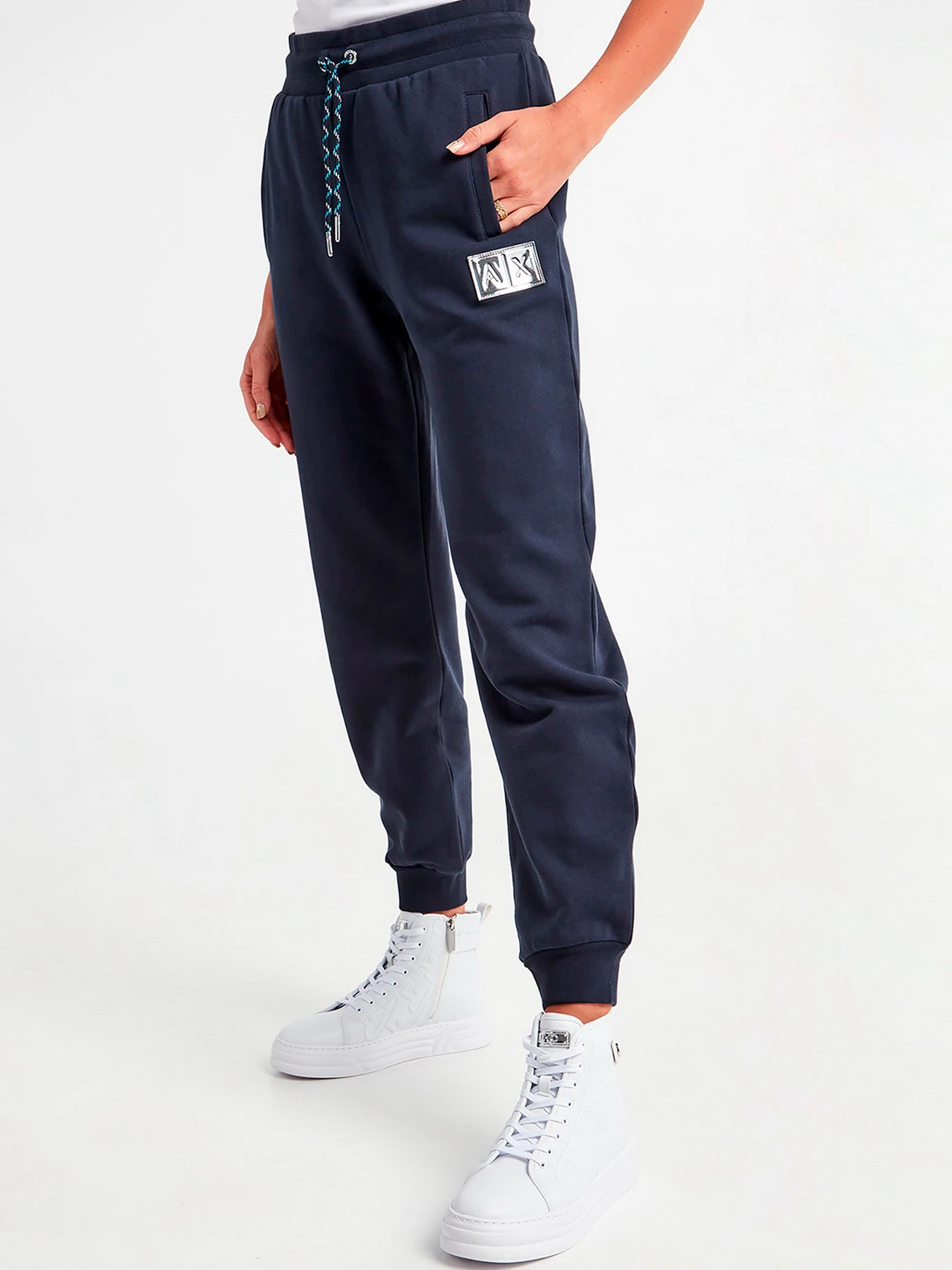 Брюки Armani Exchange модель 3LYP75-YJ6UZ-1593 Брюки Armani Exchange модель 3LYP75-YJ6UZ-1593 Фото