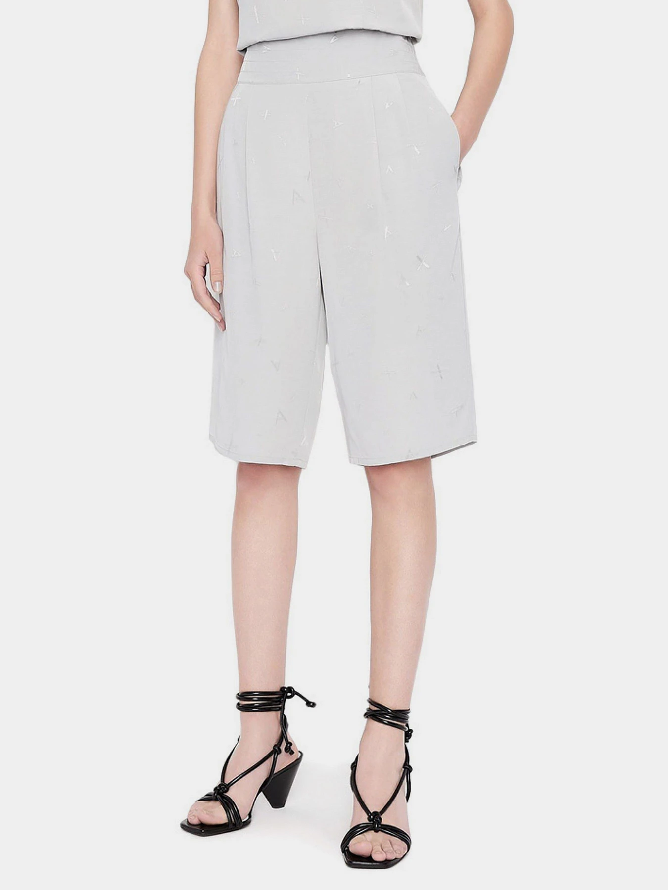 Шорты Armani Exchange модель 3LYS39-YNWMZ-1900 Шорты Armani Exchange модель 3LYS39-YNWMZ-1900 Фото