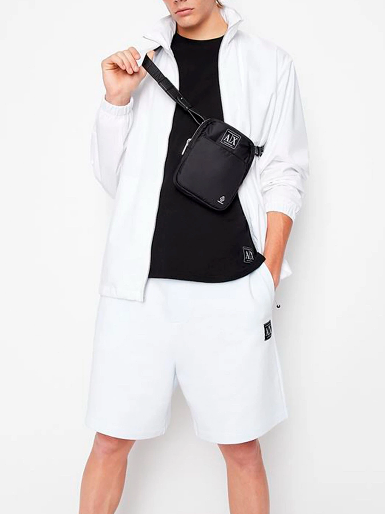 Куртки и дубленки Armani Exchange модель 3LZB03-ZNB7Z-1100 Фото