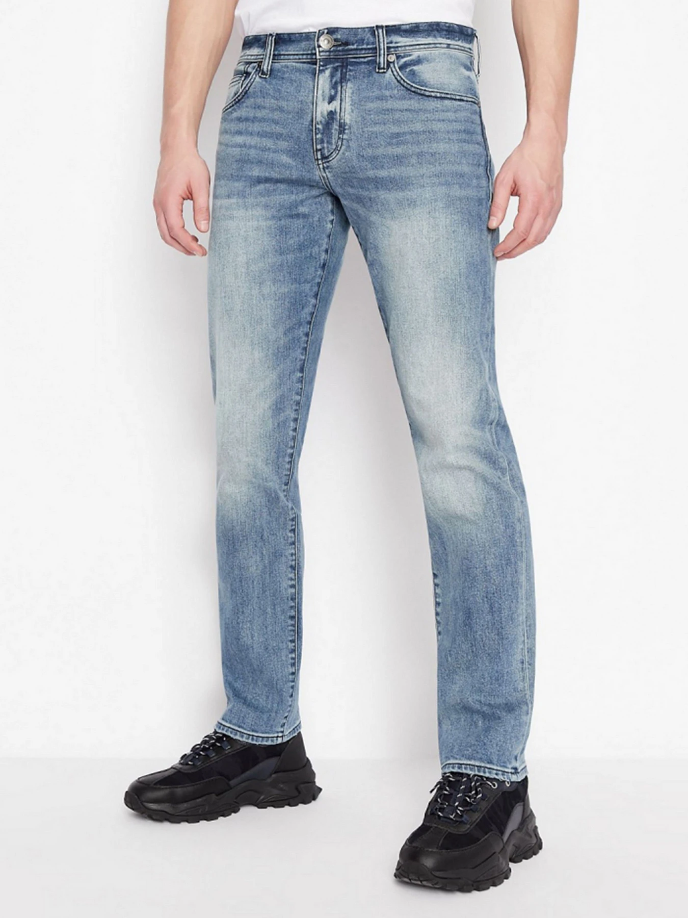 Джинсы Armani Exchange модель 3LZJ16-ZALPZ-1500 Джинсы Armani Exchange модель 3LZJ16-ZALPZ-1500 Фото