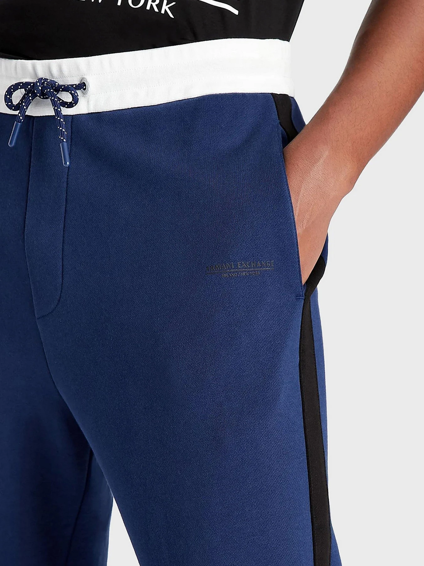 Брюки Armani Exchange модель 3LZPLA-ZJ4XZ-85BM Брюки Armani Exchange модель 3LZPLA-ZJ4XZ-85BM Фото
